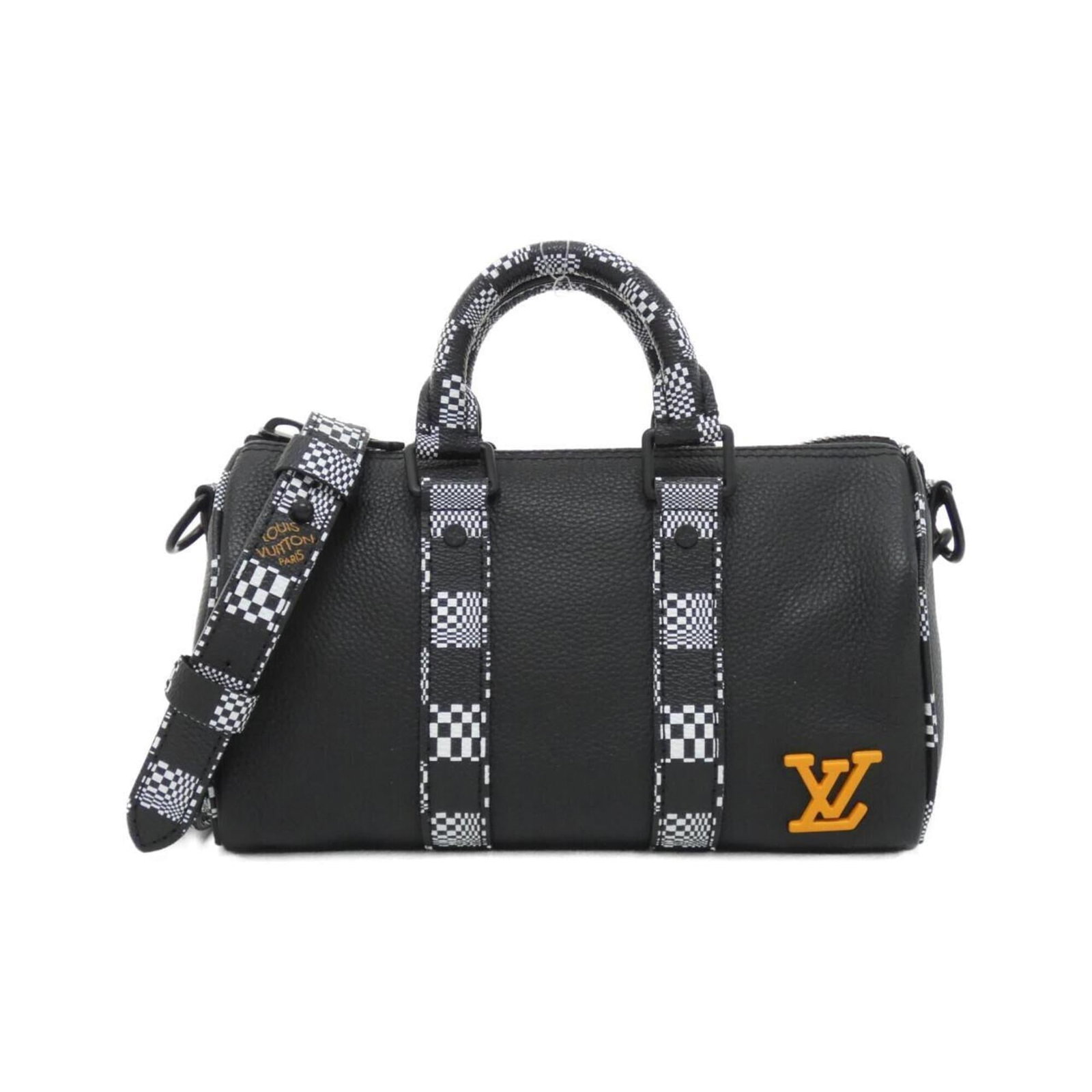 Shoulder Bag Leather Louis Vuitton: Shoulder Bag Leather Louis Vuitton Black leather Louis Vuitton shoulder bag with dimensions 12cm x 21cm x 9cm. Crafted from calf leather, this stylish accessory features a classic design that exudes