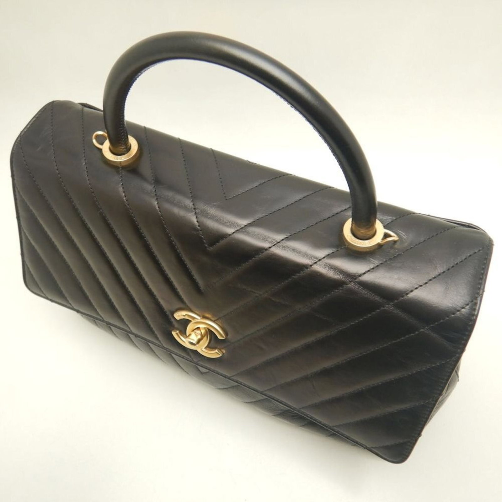 Leather Handbag Chanel - 10