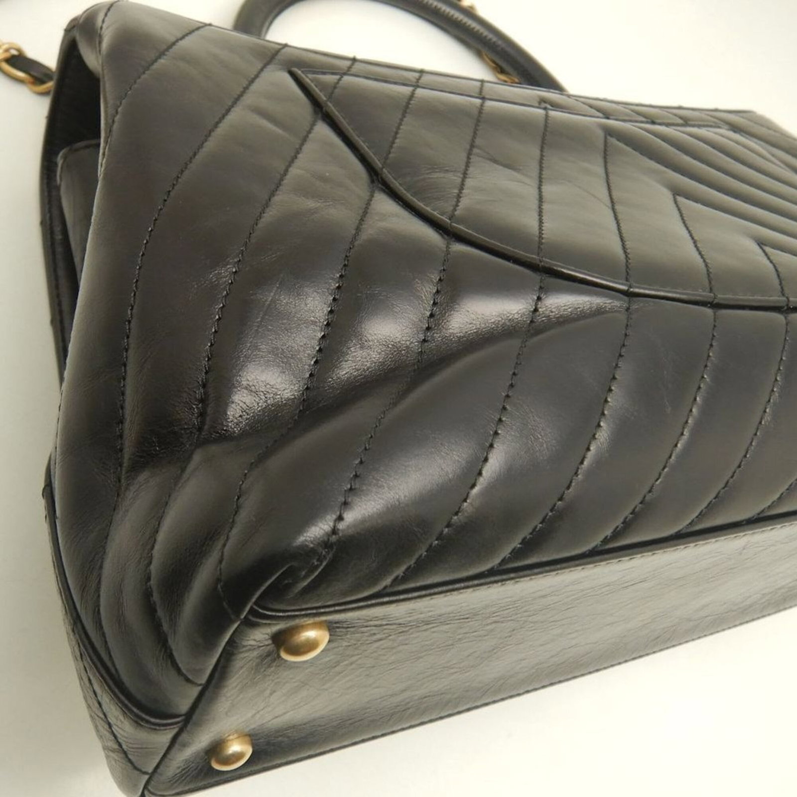 Leather Handbag Chanel - 17