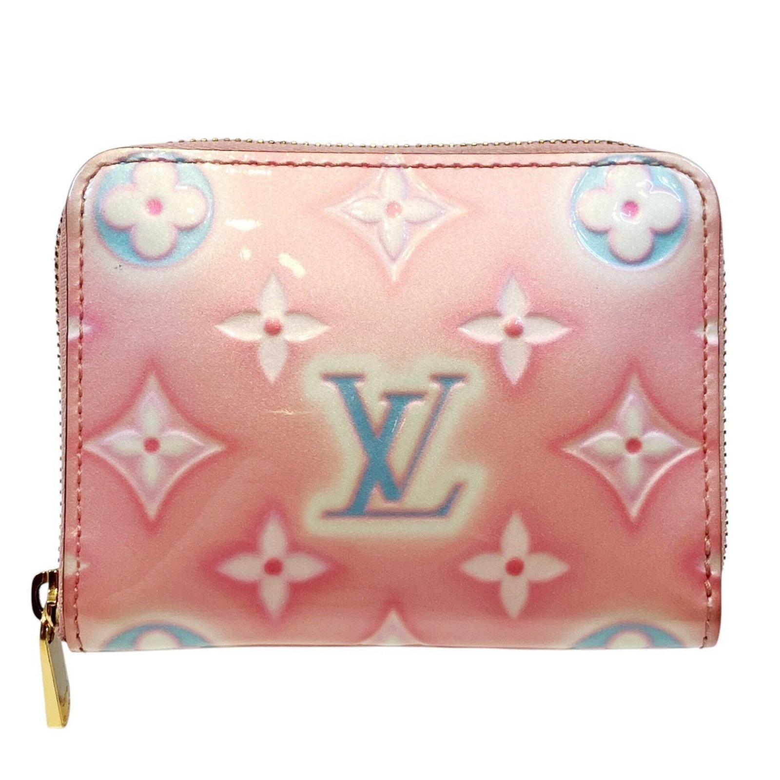Coin purse from Louis Vuitton: Coin purse from Louis Vuitton The Louis Vuitton coin purse boasts a vibrant pink hue and compact size, measuring 8cm x 11cm x 2cm. This stylish accessory features the iconic Louis Vuitton design,
