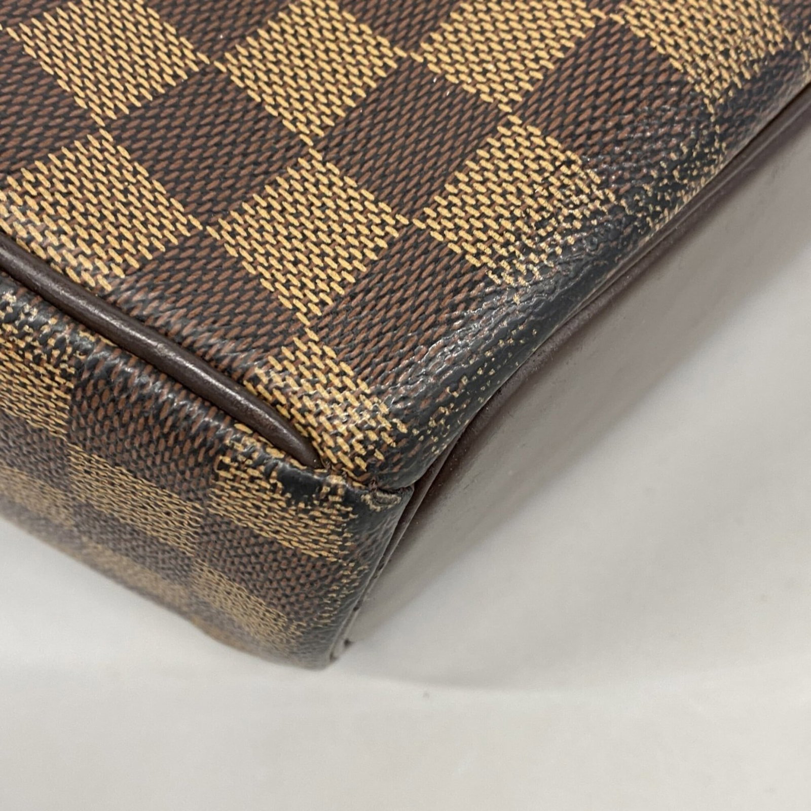 Louis Vuitton Handbag - 8
