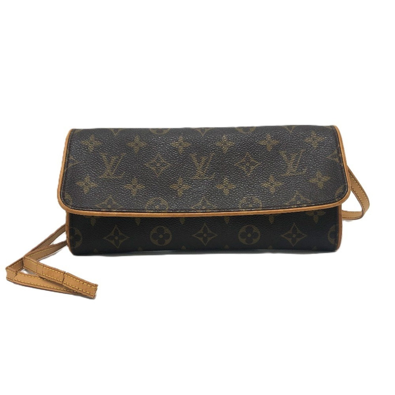 Monogram Clutch Bag Pochette Shoulder Vuitton Louis: Monogram Clutch Bag Pochette Shoulder Vuitton Louis Monogram Clutch Bag Pochette Shoulder Vuitton Louis boasts its iconic monogram pattern in brown, adding a touch of timeless elegance to any outfit.