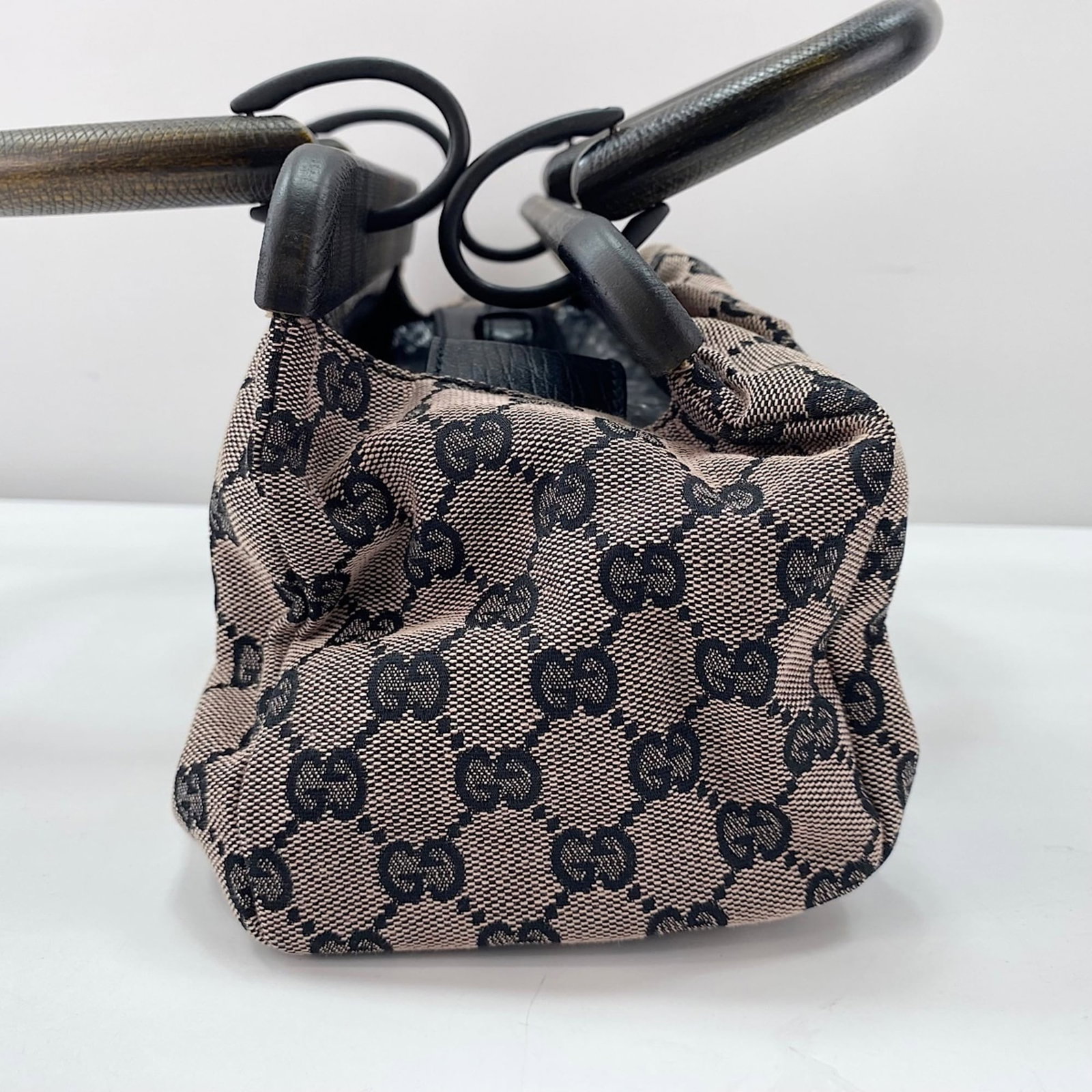 Handbag by Gucci - 6