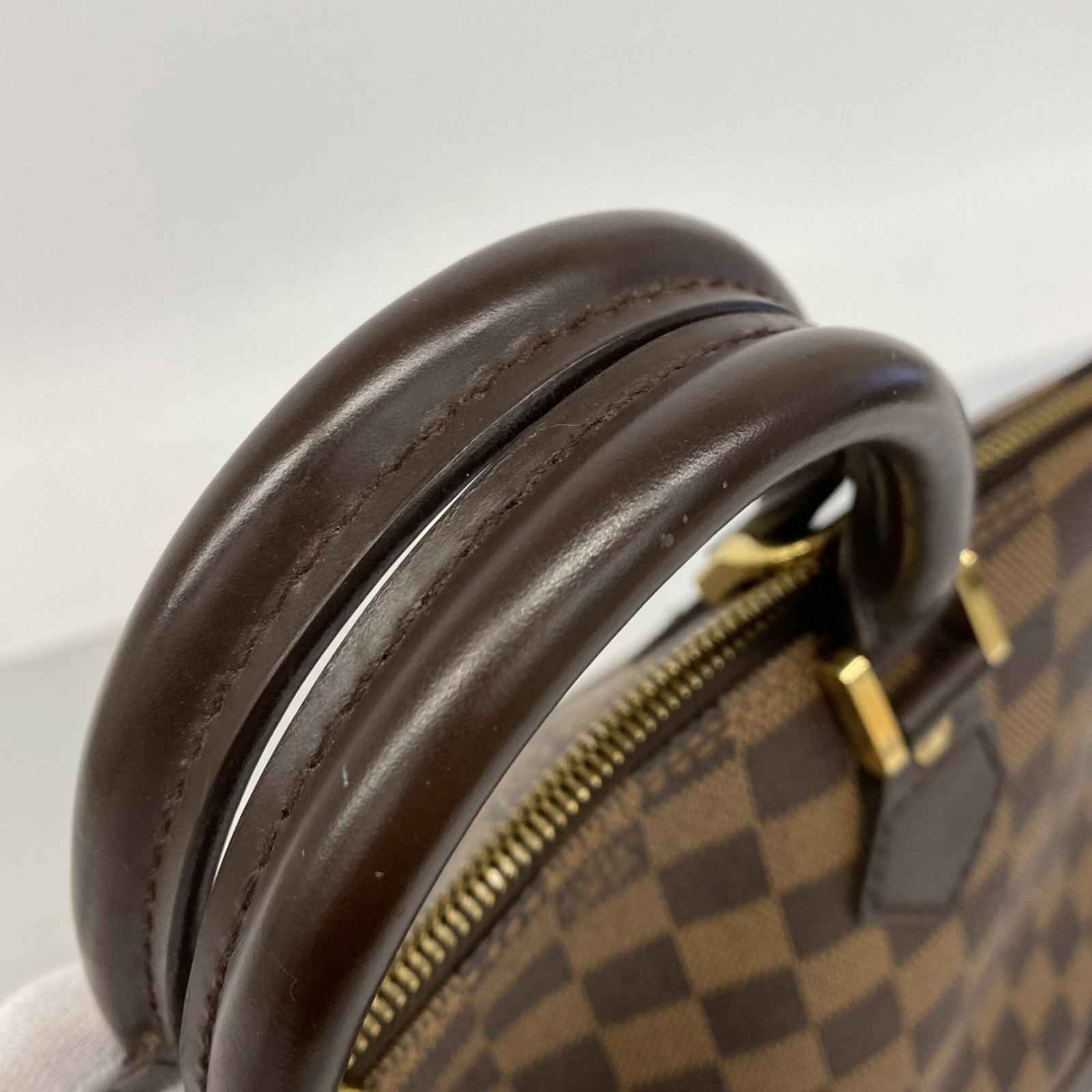 Louis Vuitton Handbag - 9