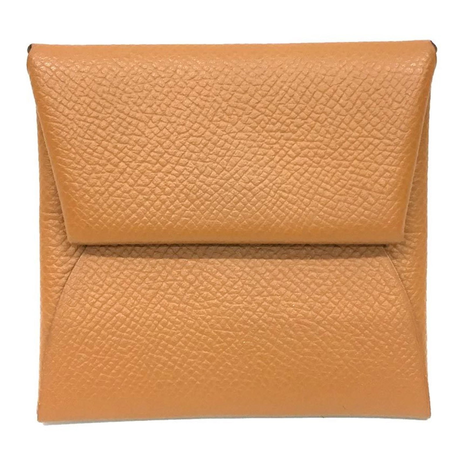 Hermes Coin Purse/ Coin Case Epsom Leather: Hermes Coin Purse/ Coin Case Epsom Leather Epsom leather coin purse/coin case from Hermes, crafted in France. This elegant accessory features camel-colored Epsom leather and measures 8cm x 8.5cm. Come