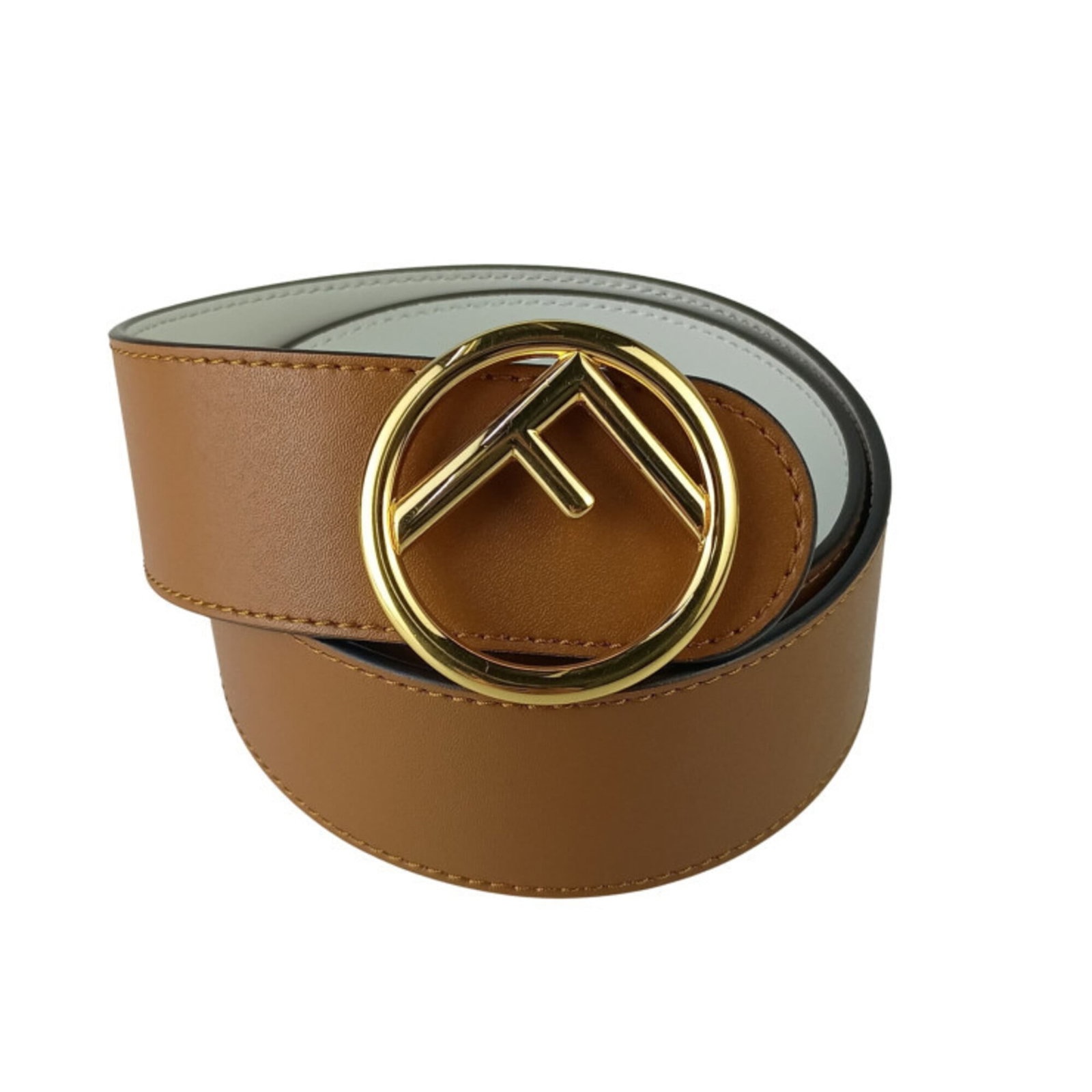 Fendi Standard Belt: Fendi Standard Belt The Fendi Standard Belt is crafted from high-quality leather, boasting a classic brown color and adjustable length. Measuring between 70cm-80cm, it offers a versatile fit for