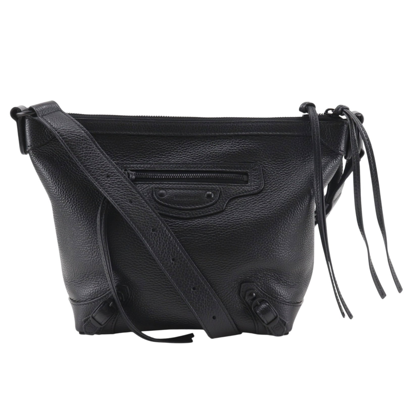 Shoulder Bag Leather Balenciaga: Shoulder Bag Leather Balenciaga Black leather Balenciaga shoulder bag with a classic design, measuring 19cm x 19cm x 11cm. Made from high-quality calfskin leather, this stylish accessory features a