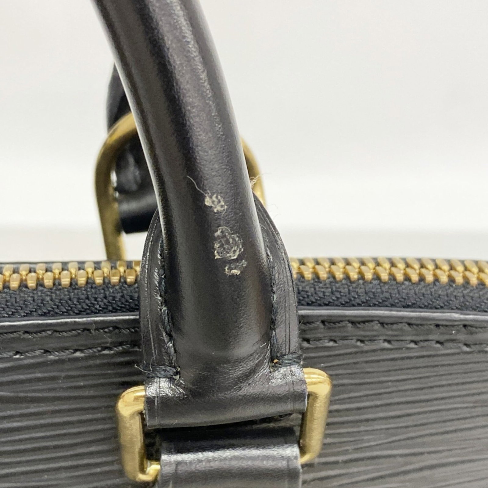 Louis Vuitton Handbag - 9