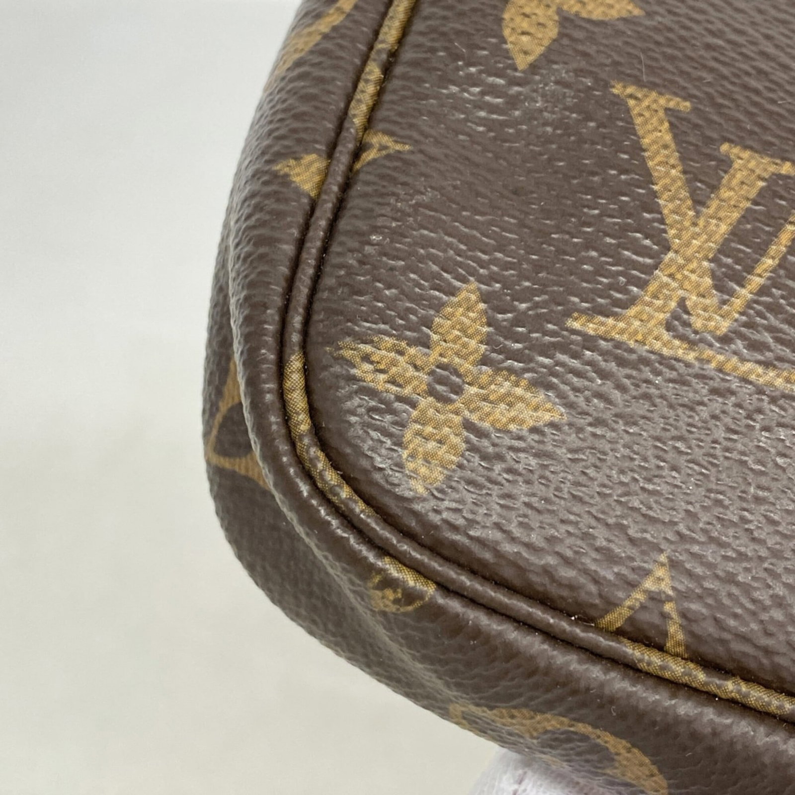 Vuitton Pouch Louis - 7