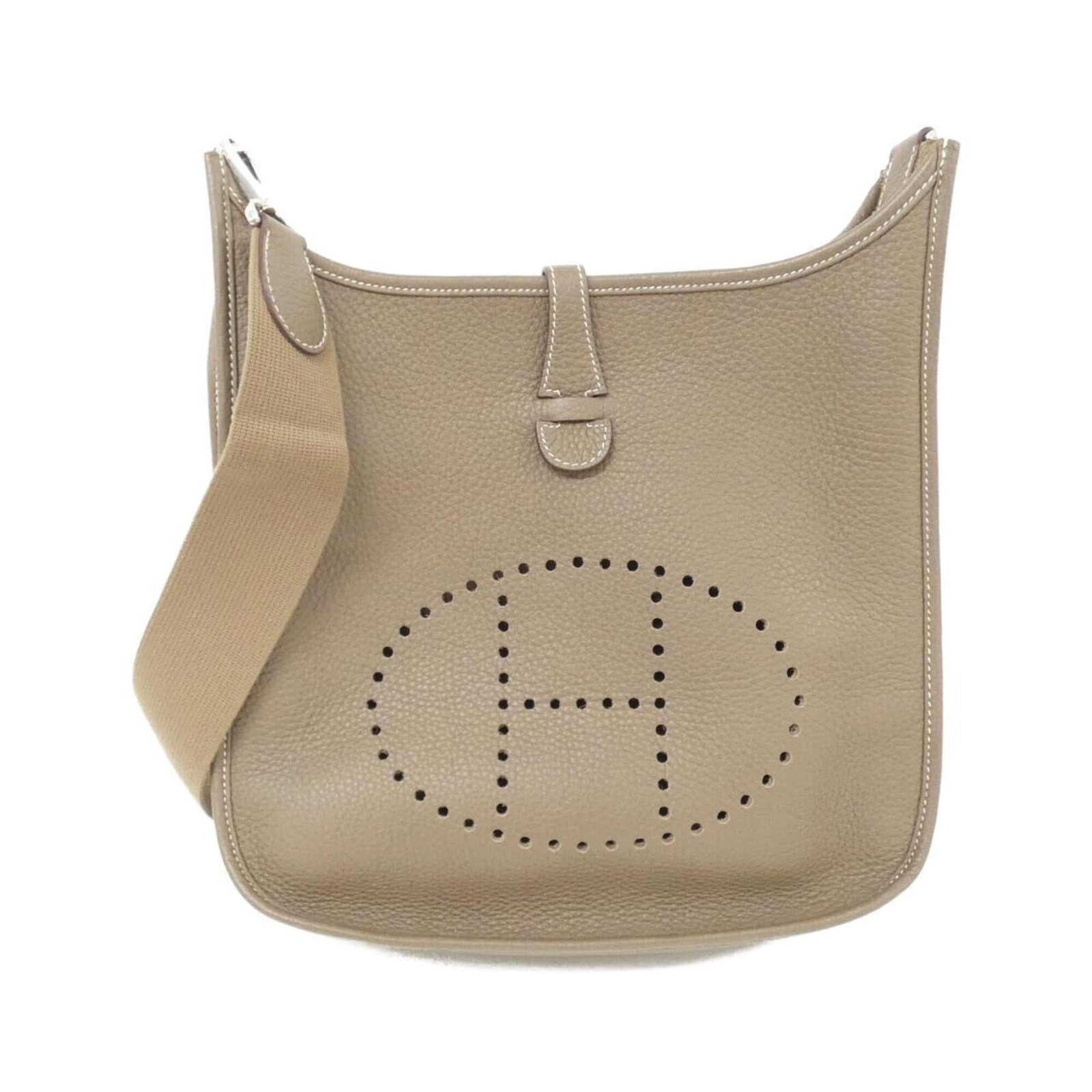 Clemence Taurillon Leather Shoulder Bag Hermes: Clemence Taurillon Leather Shoulder Bag Hermes Taurillon clemence leather provides a rich, sophisticated look to this shoulder bag from Hermes. The Etoupe gray color and silver hardware add a touch of