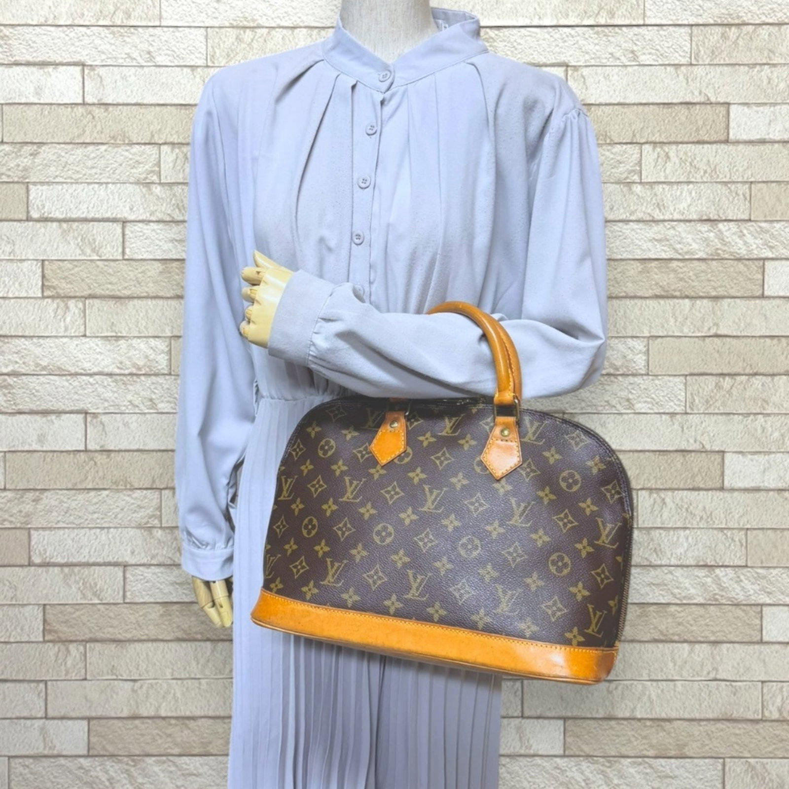 Louis Vuitton Handbag Monogram - 2