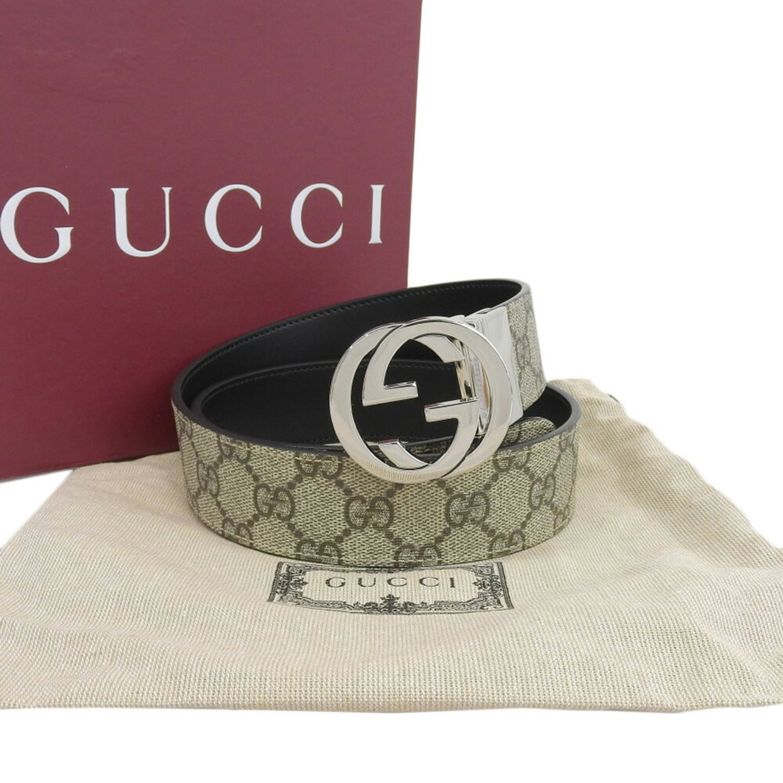 Standard Belt Gucci: Standard Belt Gucci Standard Belt Gucci features a sleek design with a PVC strap and stainless steel buckle in beige and black colors. Available in lengths ranging from 29.13'' to 33.26'', this belt
