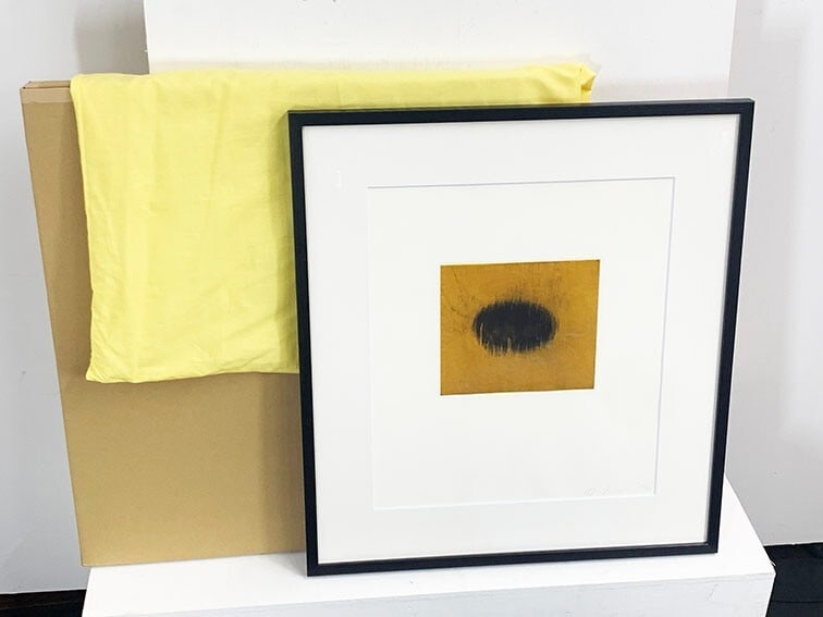 Anish Kapoor (British) 2000 Original Etching Pencil Signed Numbered Framed ED30: Anish Kapoor (British) 2000 Original Etching Pencil Signed Numbered Framed ED30 Item Specifics: Unit Of Sale: Single Piece Artist: Anish Kapoor Signed By: Anish Kapoor Image Orientation: Portrait Size