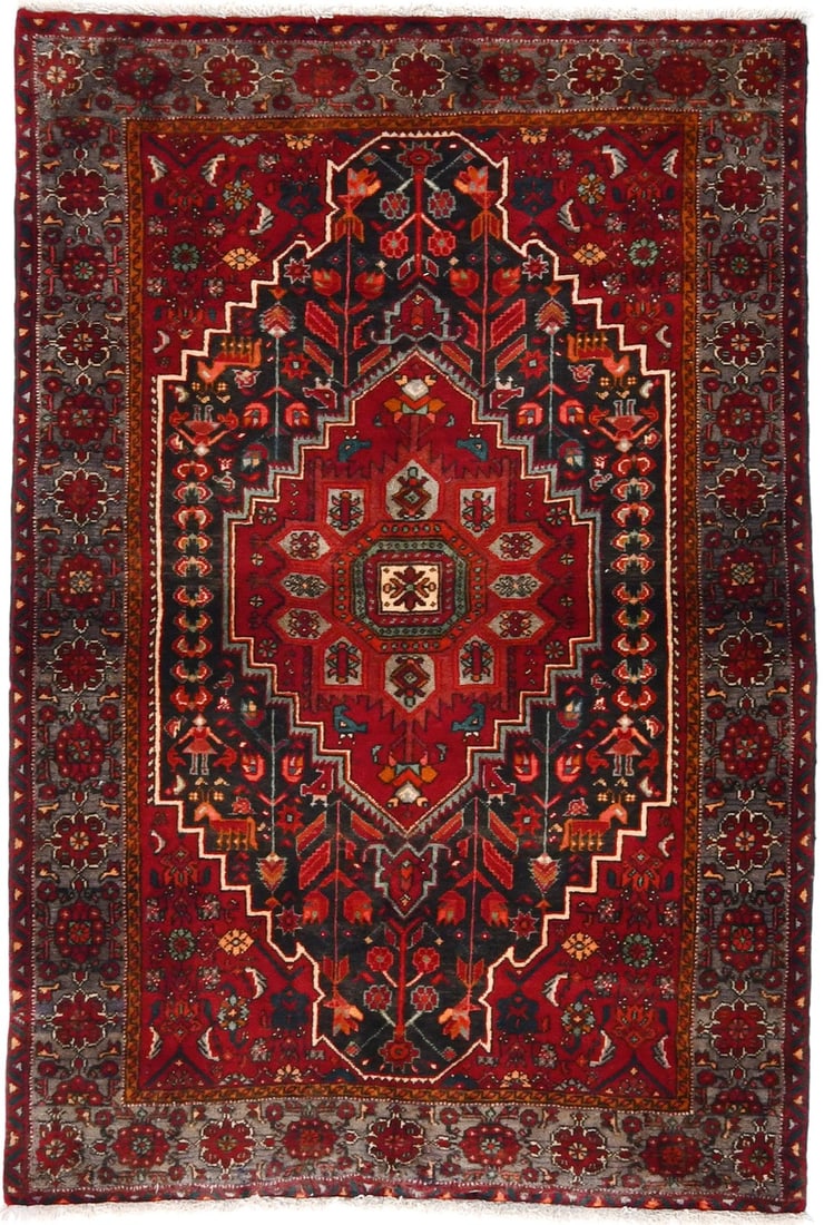 Vintage Oriental Rug Tribal Design Farmhouse Boho Home Office Carpet 3'7X5'2 Ft Hand-Knotted: Vintage Oriental Rug Tribal Design Farmhouse Boho Home Office Carpet 3'7X5'2 Ft Hand-Knotted This vintage Oriental rug boasts a striking tribal design, woven with hand-knotted wool threads in a rich p