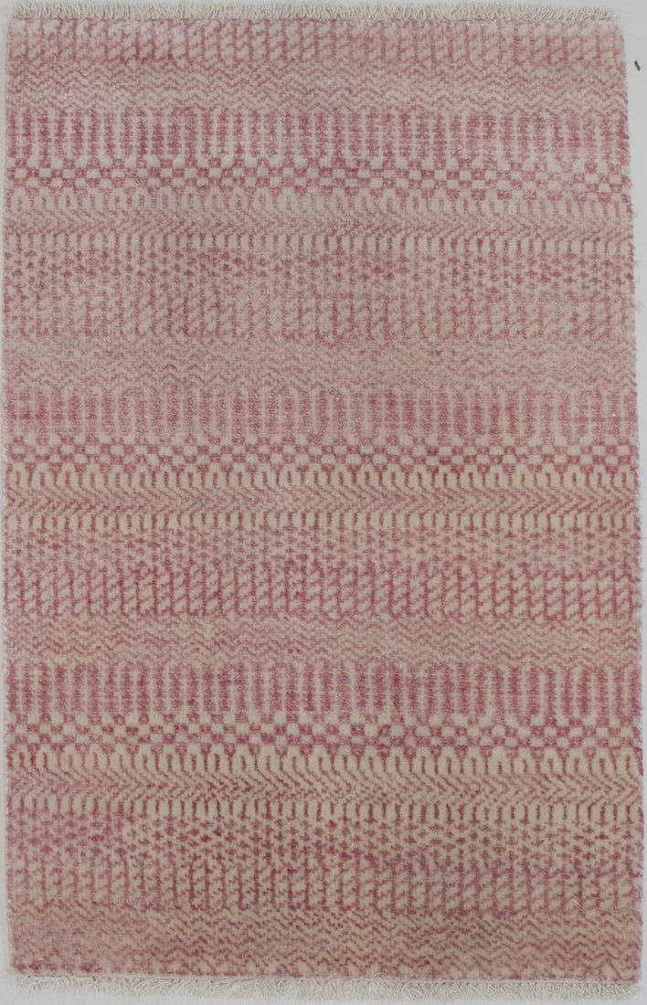 Modern Pink Hand-Knotted Wool Area Rug Grass Design Small Entryway Dcor 2X3 Ft Hand-Knotted: Modern Pink Hand-Knotted Wool Area Rug Grass Design Small Entryway Dcor 2X3 Ft Hand-Knotted Hand-knotted wool area rug in modern pink and ivory grass design, adding a touch of elegance to small entryw