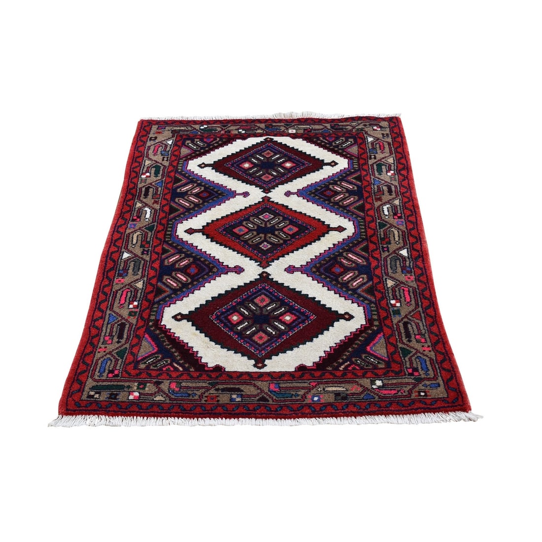 2'8"x4'1" New Farsian Amadan Pure Wool Ivory Hand Knotted Rug: 2'8"x4'1" New Farsian Amadan Pure Wool Ivory Hand Knotted Rug This stunning 2'8"x4'1" New Farsian Amadan Pure Wool Ivory Hand Knotted Rug boasts an exquisite ivory color and intricate hand-knotted woo
