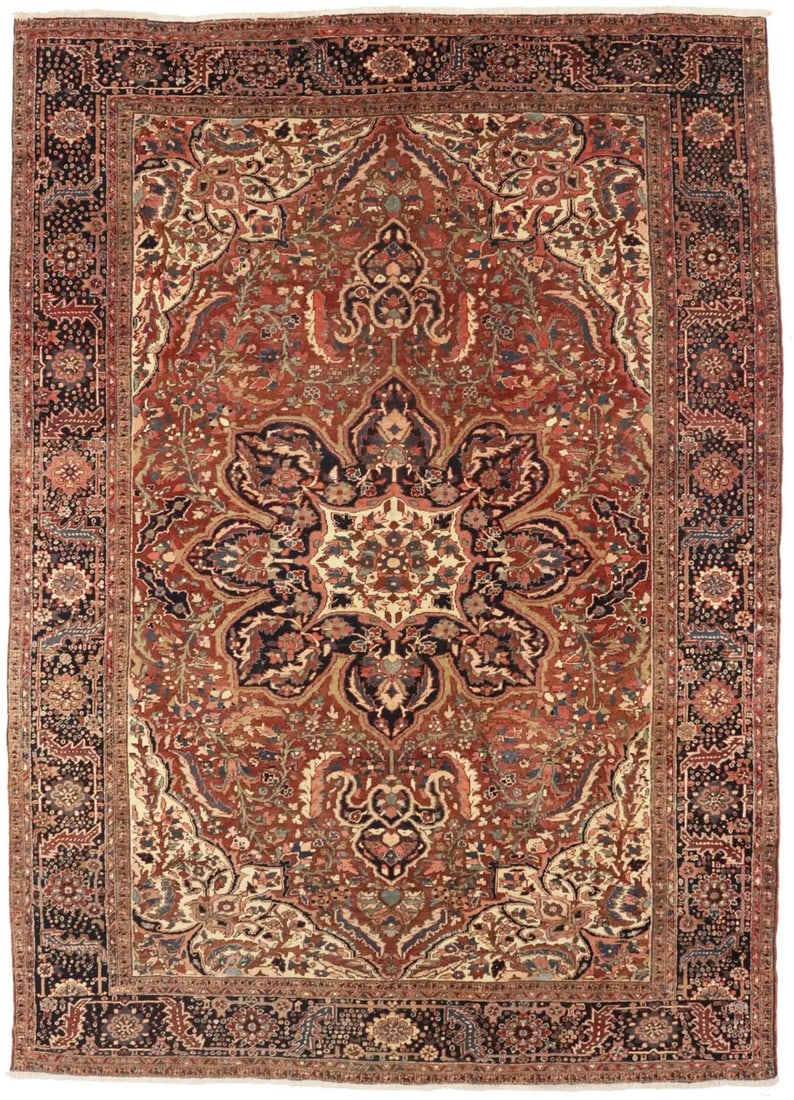 10'3X14'5 Handmade Antique Heriz Oriental Rug Rusty Red Floral Wool Carpet Hand-Knotted: 10'3X14'5 Handmade Antique Heriz Oriental Rug Rusty Red Floral Wool Carpet Hand-Knotted Made in the 60-70 year old Heriz region, this hand-knotted wool carpet boasts a stunning rusty red floral patter
