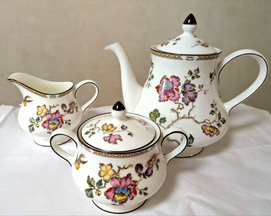 Wedgwood Swallow Tea Set 3 Pieces Chinoiserie Bone China England Rare Vintage (1 of 9)