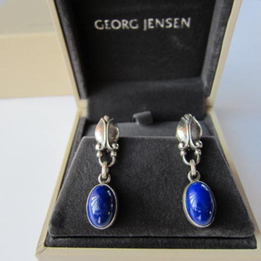 Lapis Lazuli Dangle Earring No.17 By Georg Jensen Inches With Original Box: Lapis Lazuli Dangle Earring No.17 By Georg Jensen Inches With Original Box Item Specifics: Shape: Oval Color: Silver Main Stone Color: Blue Material: Sterling Silver Metal: Sterling Silver Item Length