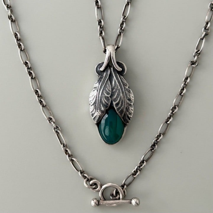 Georg Jensen Green Agate 2008 Year Pendant Necklace 17.7inches Sterling Silver: Georg Jensen Green Agate 2008 Year Pendant Necklace 17.7inches Sterling Silver Item Specifics: Brand: Georg Jensen Type: Necklace Metal Purity: 925 Color: Silver Style: Pendant Base Metal: Sterling Si