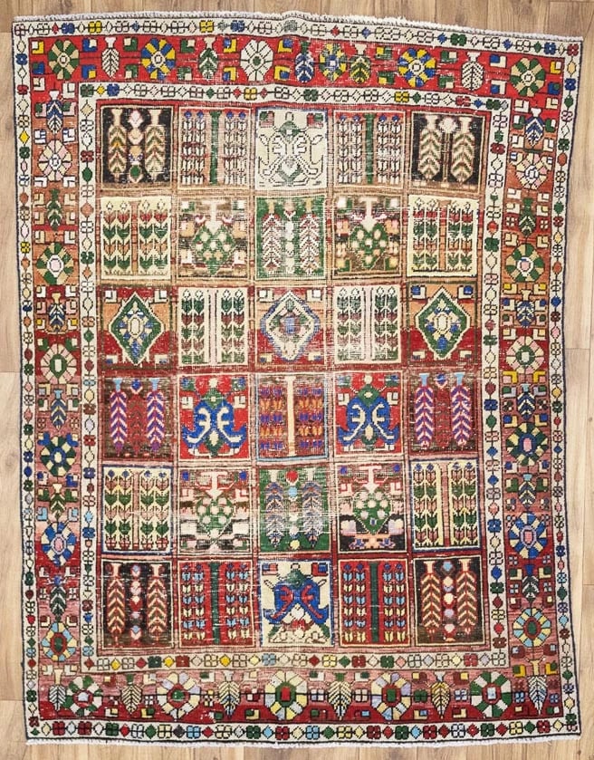 Semi-Antique Distressed Floral Pictorial Oriental Rug Entryway Carpet 5X6'5 Ft Hand-Knotted: Semi-Antique Distressed Floral Pictorial Oriental Rug Entryway Carpet 5X6'5 Ft Hand-Knotted Hand-knotted in wool, this semi-antique distressed floral pictorial oriental rug boasts a vibrant multicolor
