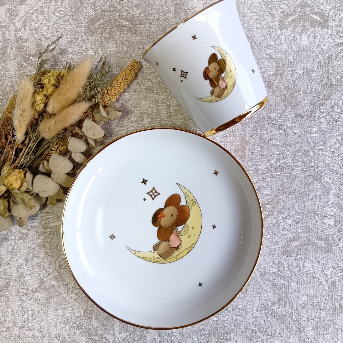 Vivienne Crescent Moon Plate Cup Collectible France Set Louis Vuitton Of (1 of 19)