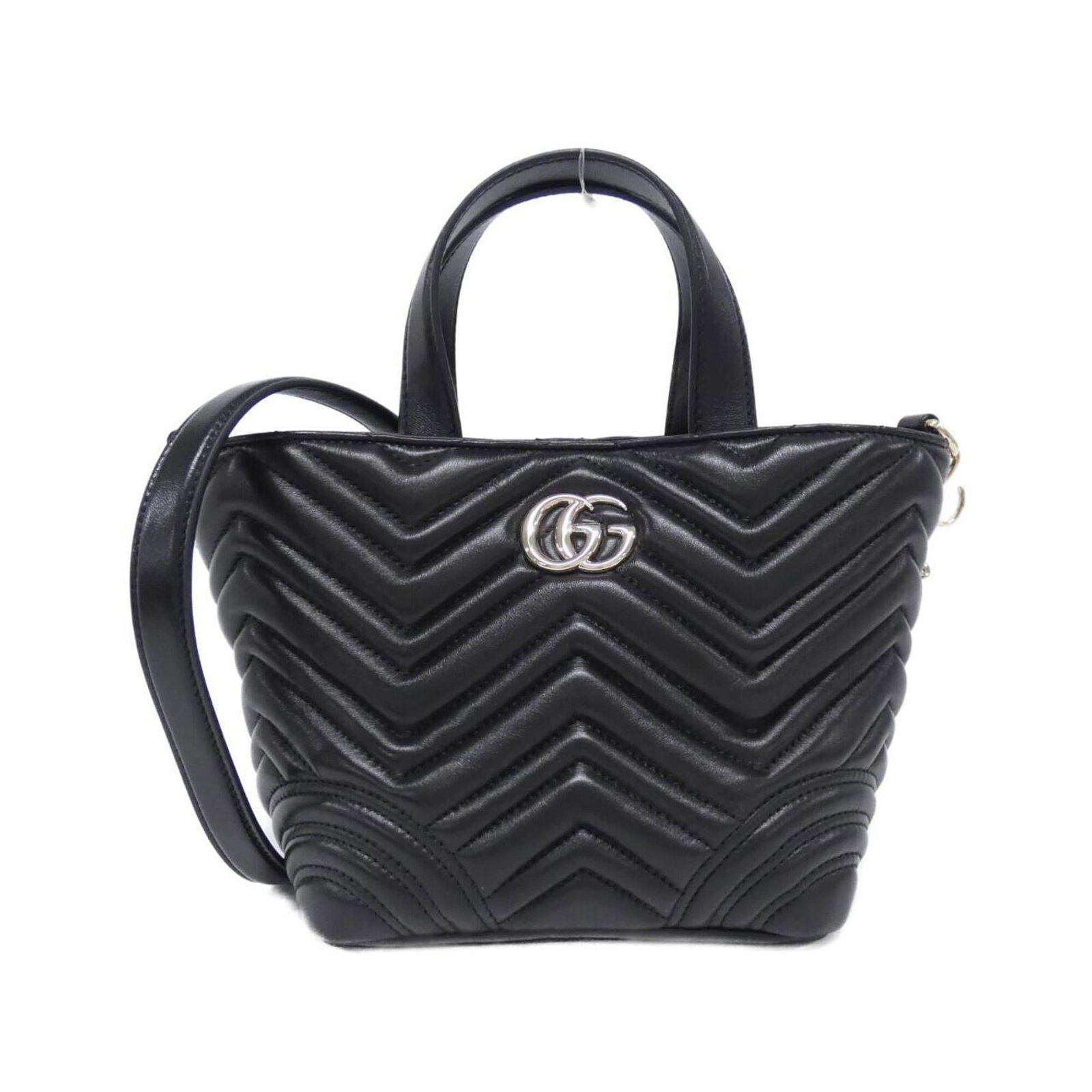 Handbag by Gucci: Handbag by Gucci Black Gucci handbag with gold hardware, measuring 18cm x 27cm x 12.5cm, designed for women. This stylish accessory features a sleek black exterior and elegant gold accents, making it 