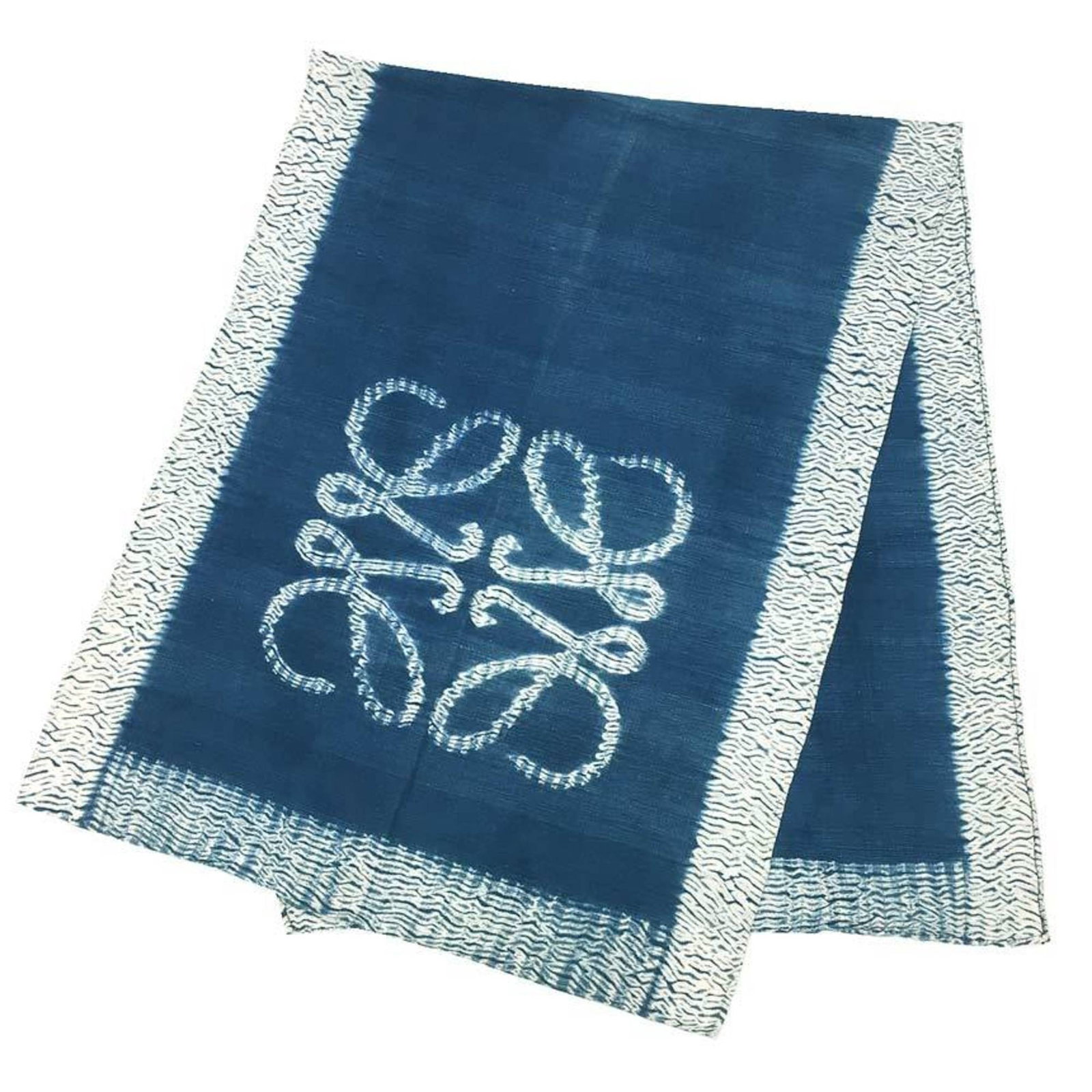 Cotton Stole by Loewe: Cotton Stole by Loewe Item Specifics: Brand: Loewe Type: Stole Gender: Women Color: Blue Material: Cotton Size (LxW): 2m x 70cm / 78.74'' x 27.55'' Accessories: None Product Disclaimer: Measurements