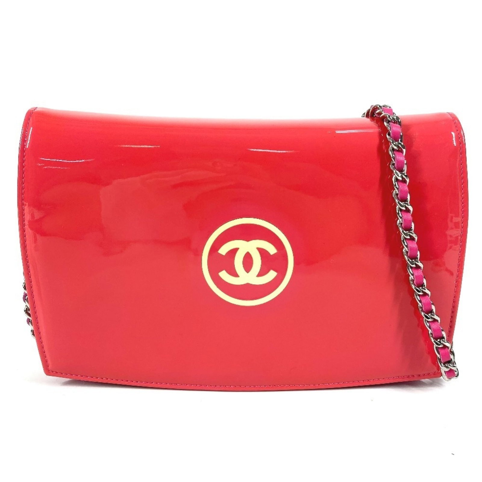 Chanel Chain/ Shoulder Wallet Patent Leather: Chanel Chain/ Shoulder Wallet Patent Leather This Chanel Chain/Shoulder wallet boasts a striking pink patent leather exterior, adding a touch of elegance to any outfit. Measuring 12cm x 20cm, it