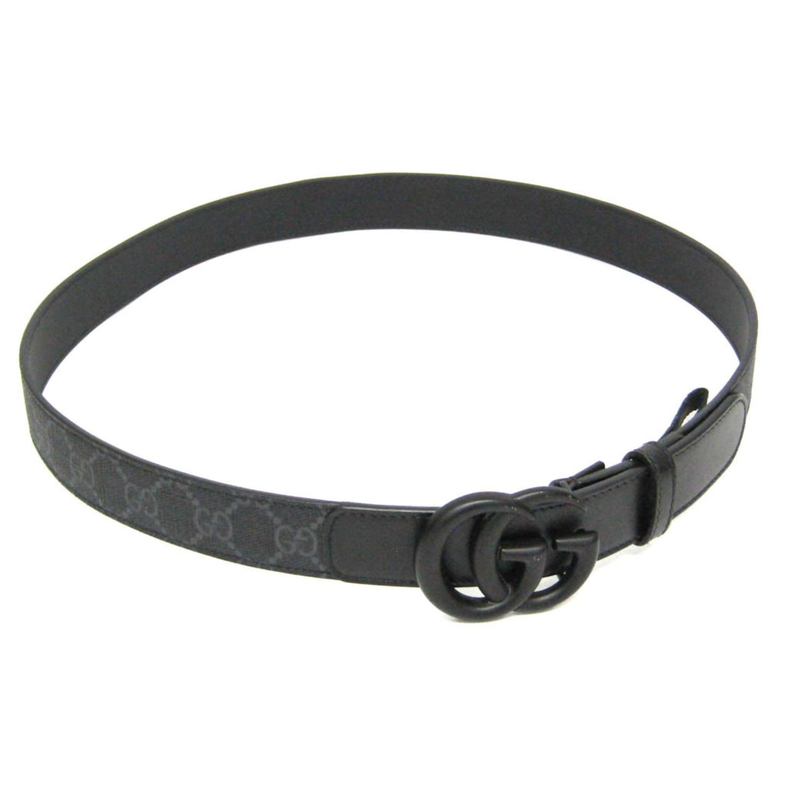 Standard Belt Gucci: Standard Belt Gucci Standard Gucci Belt with Metal Buckle and PVC Strap. Made from high-quality materials, this belt features a sleek black design with a metal buckle and adjustable PVC strap for a se