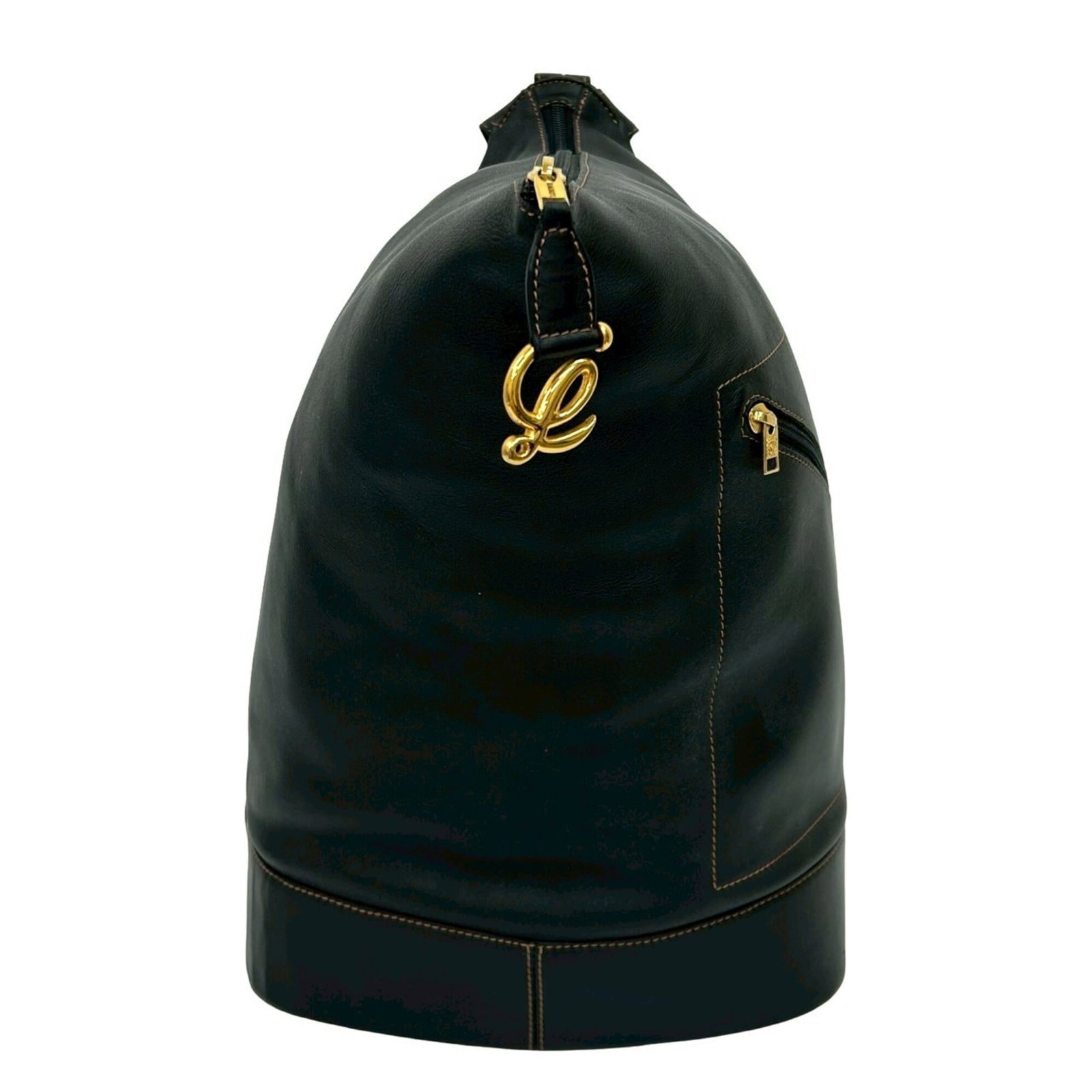 Backpack Leather Pouch Loewe: Backpack Leather Pouch Loewe Black Leather Backpack Pouch from Loewe, measuring 41cm x 27cm x 15cm. This stylish leather pouch features a classic design with clean lines and a sleek finish. Made from