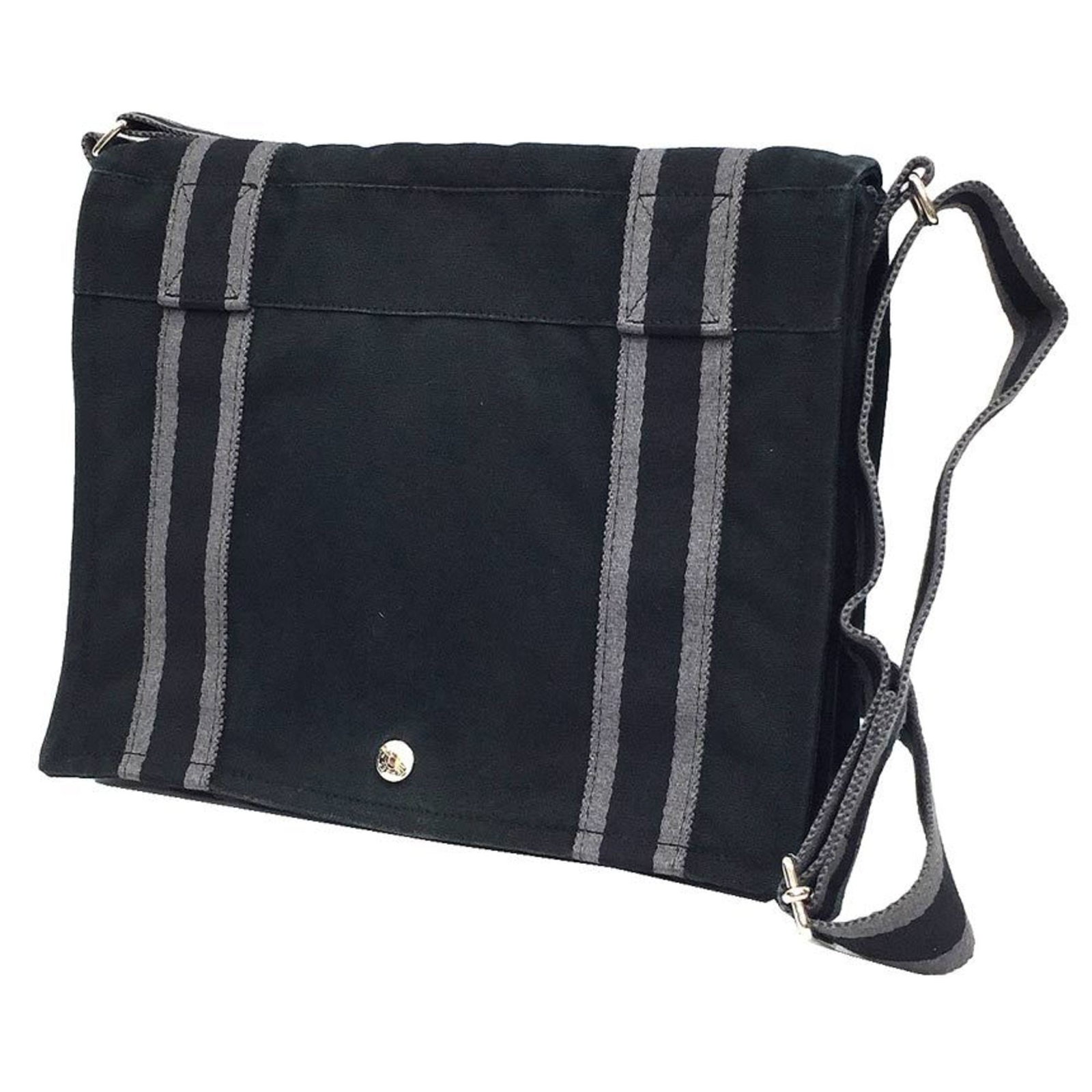 Messenger bag shoulder canvas bag: Messenger bag shoulder canvas bag Canvas shoulder bag with classic messenger design, featuring black canvas material and a compact size. The bag's clean lines and simple style make it a versatile