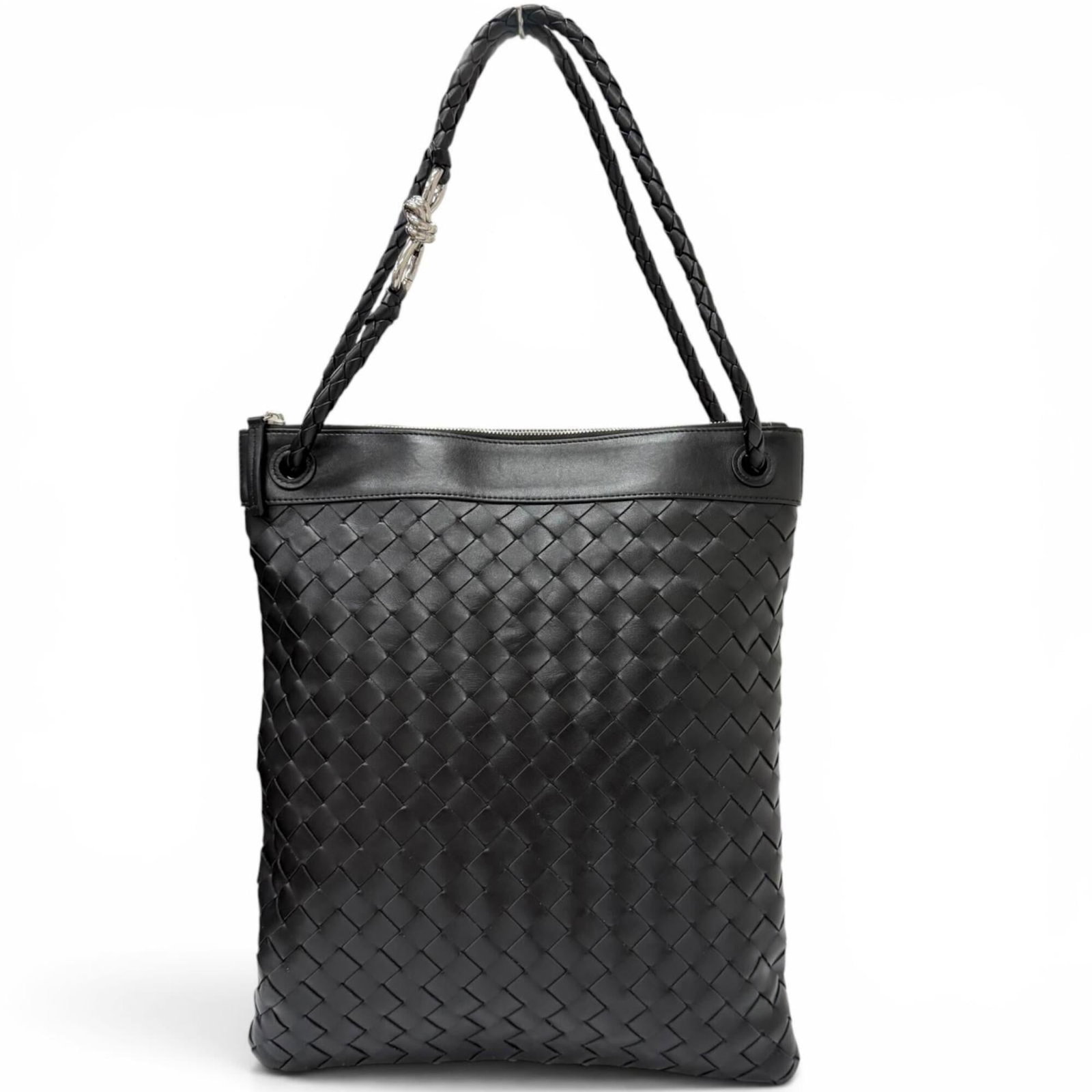 Veneta Leather Bag Shoulder: Veneta Leather Bag Shoulder Bottega Veneta's iconic leather shoulder bag features sleek black leather construction and refined dimensions, measuring 39cm x 32cm. The Country of Origin Italy stamp
