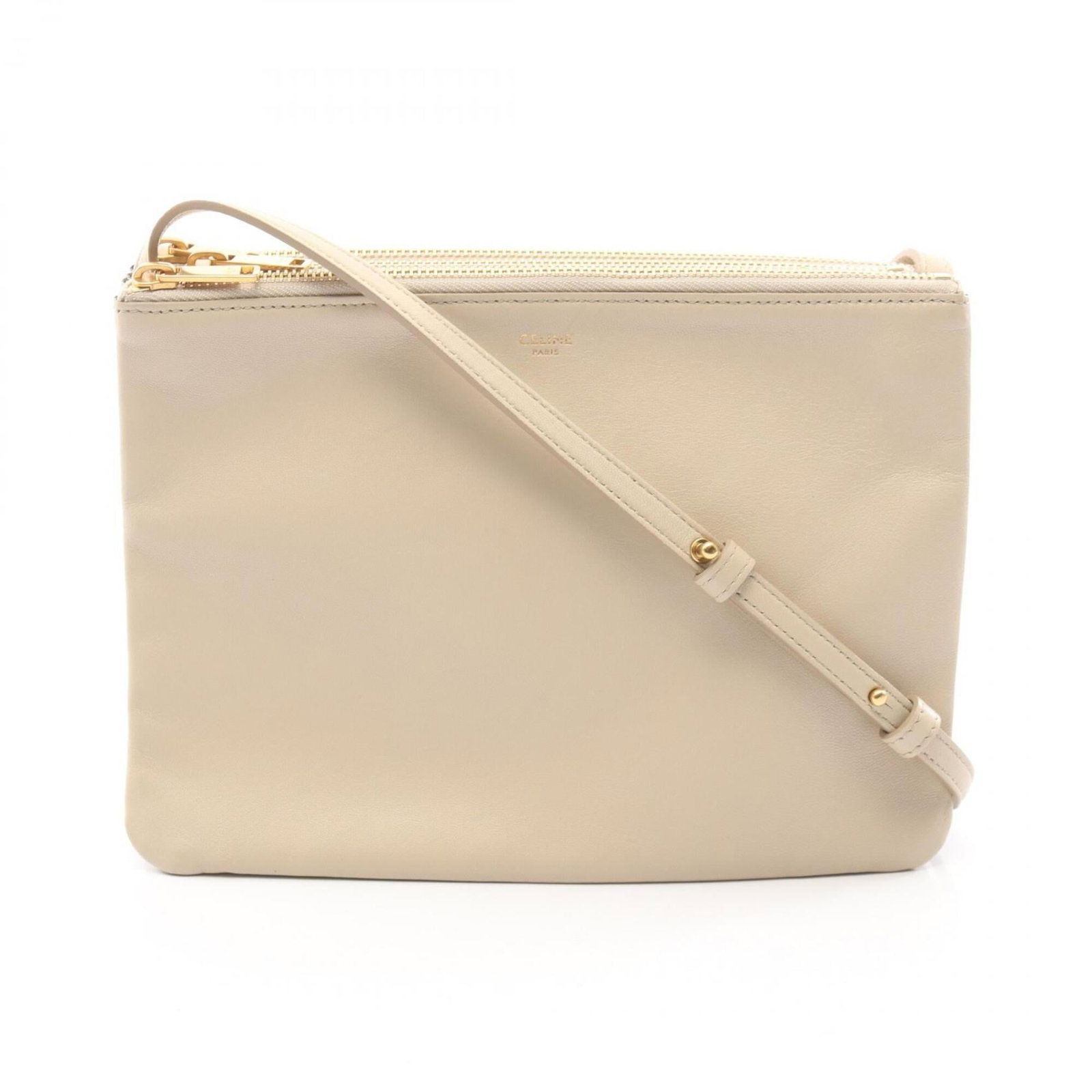 Shoulder Bag Handbag Leather Celine: Shoulder Bag Handbag Leather Celine Beige Celine Leather Shoulder Bag, 17.5cm x 25cm. This classic shoulder bag features high-quality leather and a timeless design, making it a versatile accessory