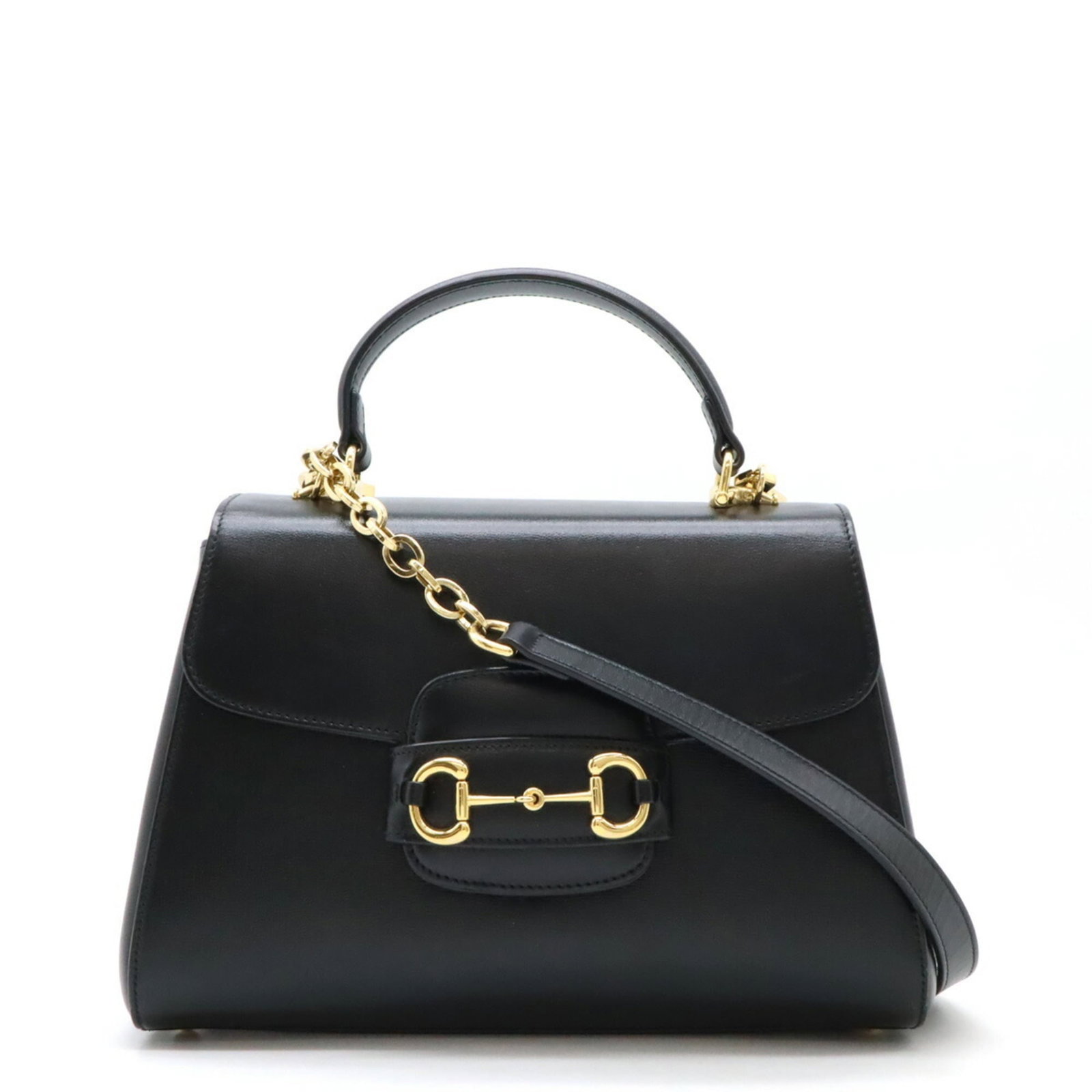 Gucci Handbag Shoulder Bag Leather: Gucci Handbag Shoulder Bag Leather Black leather shoulder bag from Gucci, featuring a sleek design and adjustable shoulder strap. The bag measures 19.5cm x 28.5cm x 13cm and is made from high-quality 