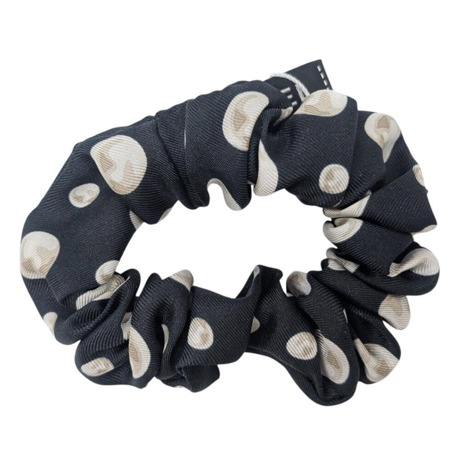 Silk scrunchie by Chanel: Silk scrunchie by Chanel Silk scrunchie by Chanel features a sleek black design made from high-quality silk. Measuring 8cm x 8cm, it adds a touch of elegance to any outfit. The simple yet sophisticate