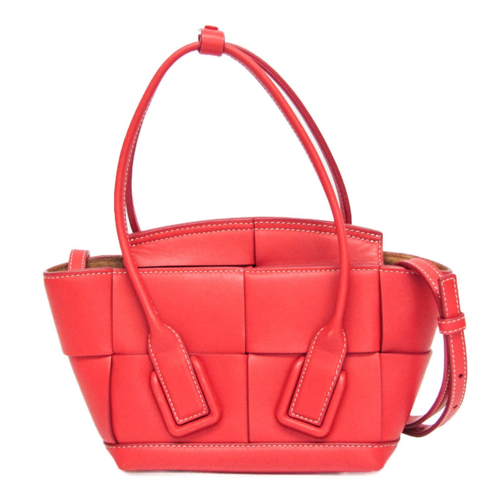 Bottega Veneta Handbag Shoulder Bag Leather: Bottega Veneta Handbag Shoulder Bag Leather The Bottega Veneta Mini The Arco shoulder bag is crafted from high-quality leather, featuring a striking red color. Measuring just 14cm x 18cm x 8cm, this c