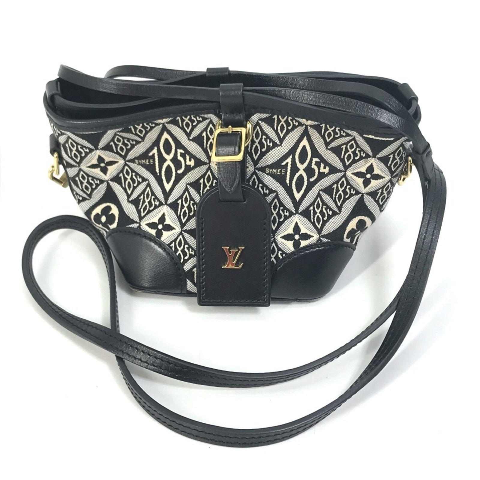 Vuitton Pochette Jacquard Bag Shoulder Louis: Vuitton Pochette Jacquard Bag Shoulder Louis The Louis Vuitton Pochette Jacquard Bag Shoulder is a stylish and sophisticated shoulder bag. Made from luxurious Jacquard material, it features a sleek