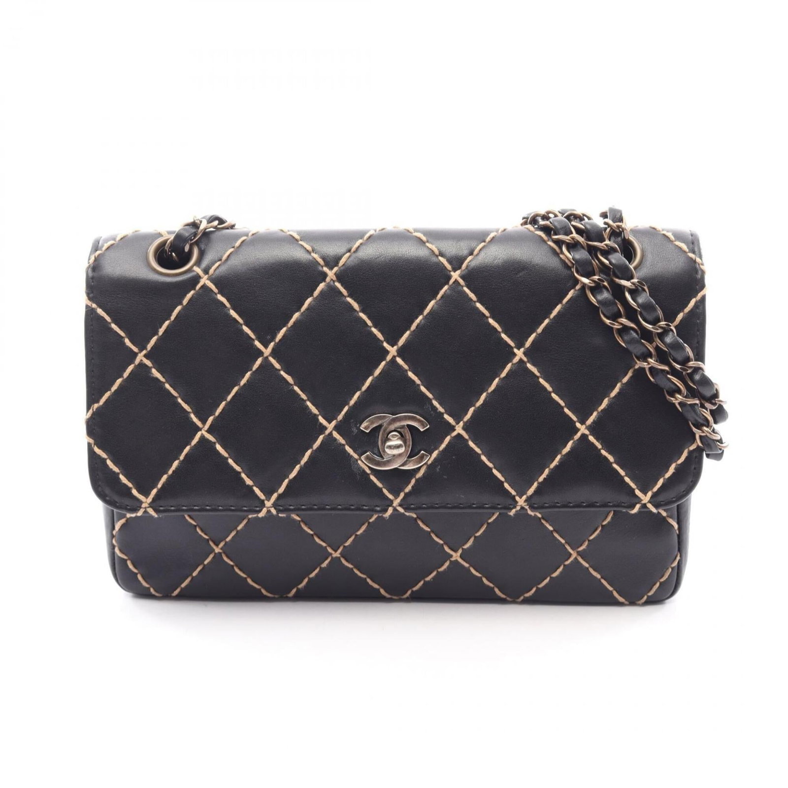 Handbag Shoulder Leather Bag Chanel: Handbag Shoulder Leather Bag Chanel This black leather shoulder bag from Chanel features silver hardware and measures 17.5cm x 25cm x 6cm, making it a sleek accessory for everyday use. The bag's class