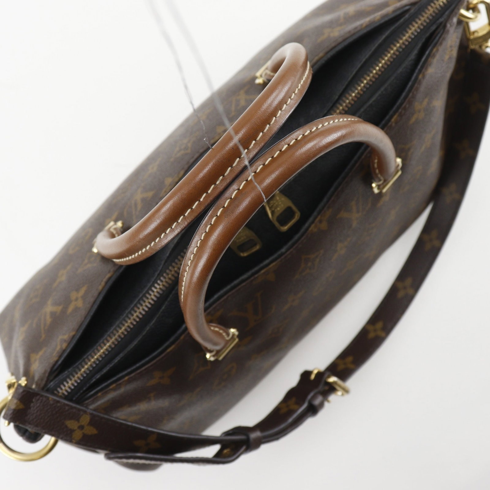 Louis Vuitton Monogram Handbag - 5