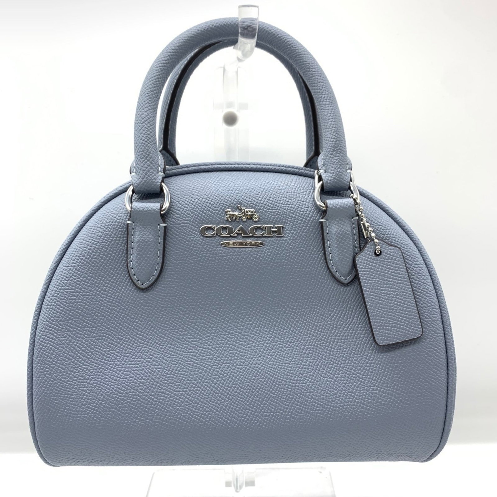 Leather handbag shoulder bag: Leather handbag shoulder bag Blue and Gray Leather Shoulder Bag by Coach. This stylish shoulder bag features a classic design with a durable leather construction, measuring 15.5cm x 20.5cm x 12.5cm. I