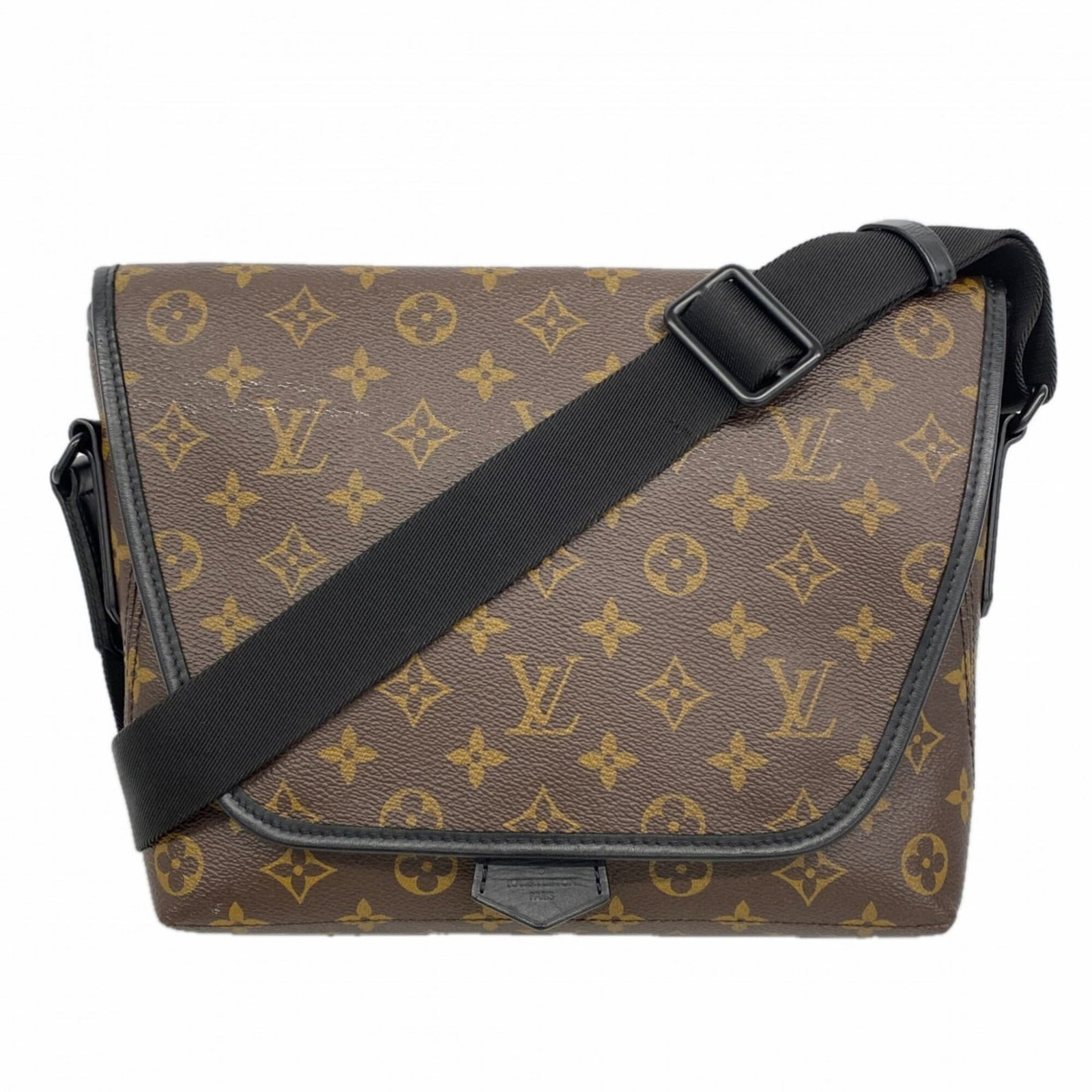 Louis Vuitton Shoulder Bag: Louis Vuitton Shoulder Bag Brown Louis Vuitton shoulder bag with dimensions 23cm x 26cm x 7.5cm, featuring the iconic monogram pattern and signature. This stylish accessory boasts a classic design tha
