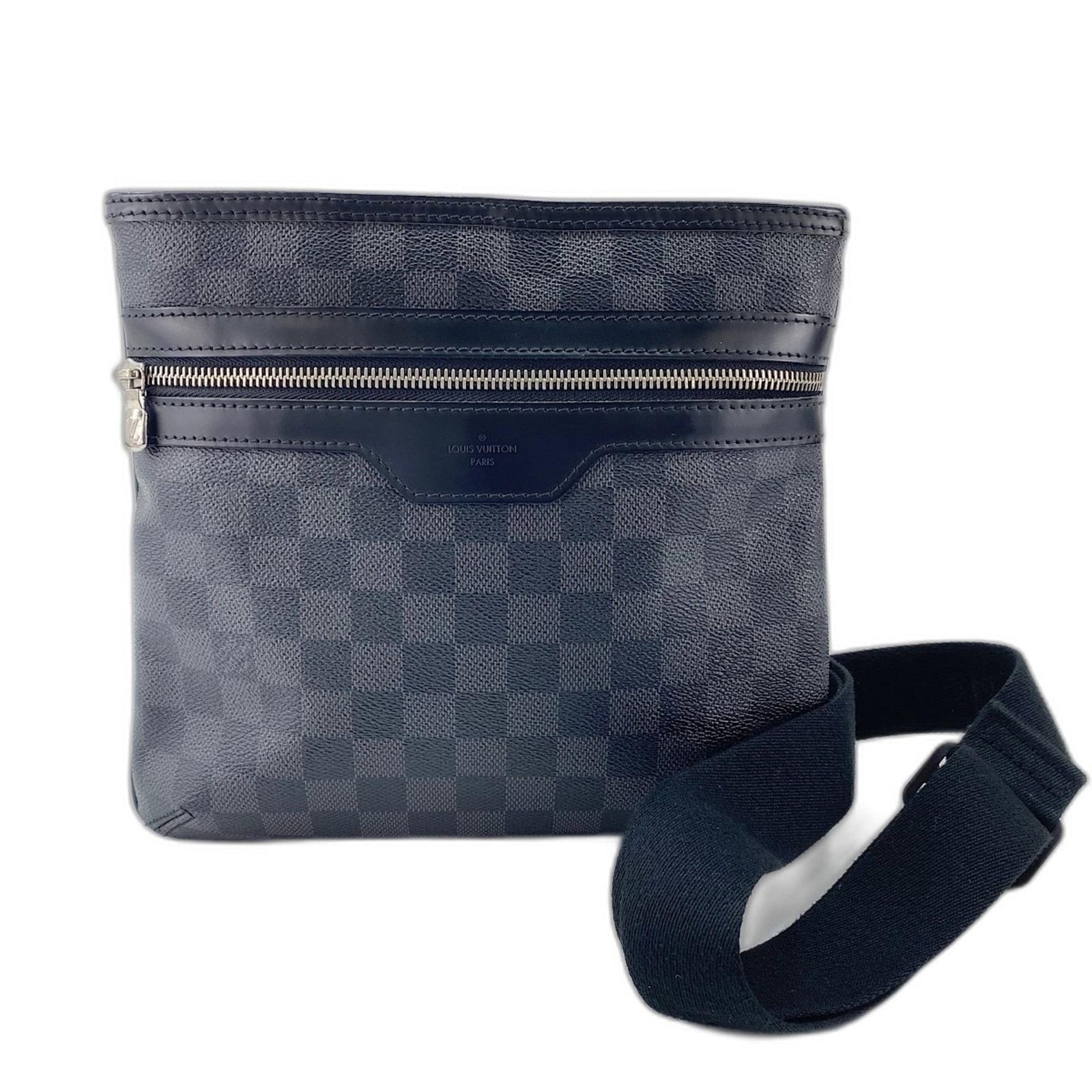 Louis Vuitton Shoulder Bag: Louis Vuitton Shoulder Bag Black Louis Vuitton shoulder bag with classic design, measuring 23cm x 25cm x 2cm. Features a long strap length of 159cm for adjustable comfort and a sleek black color that