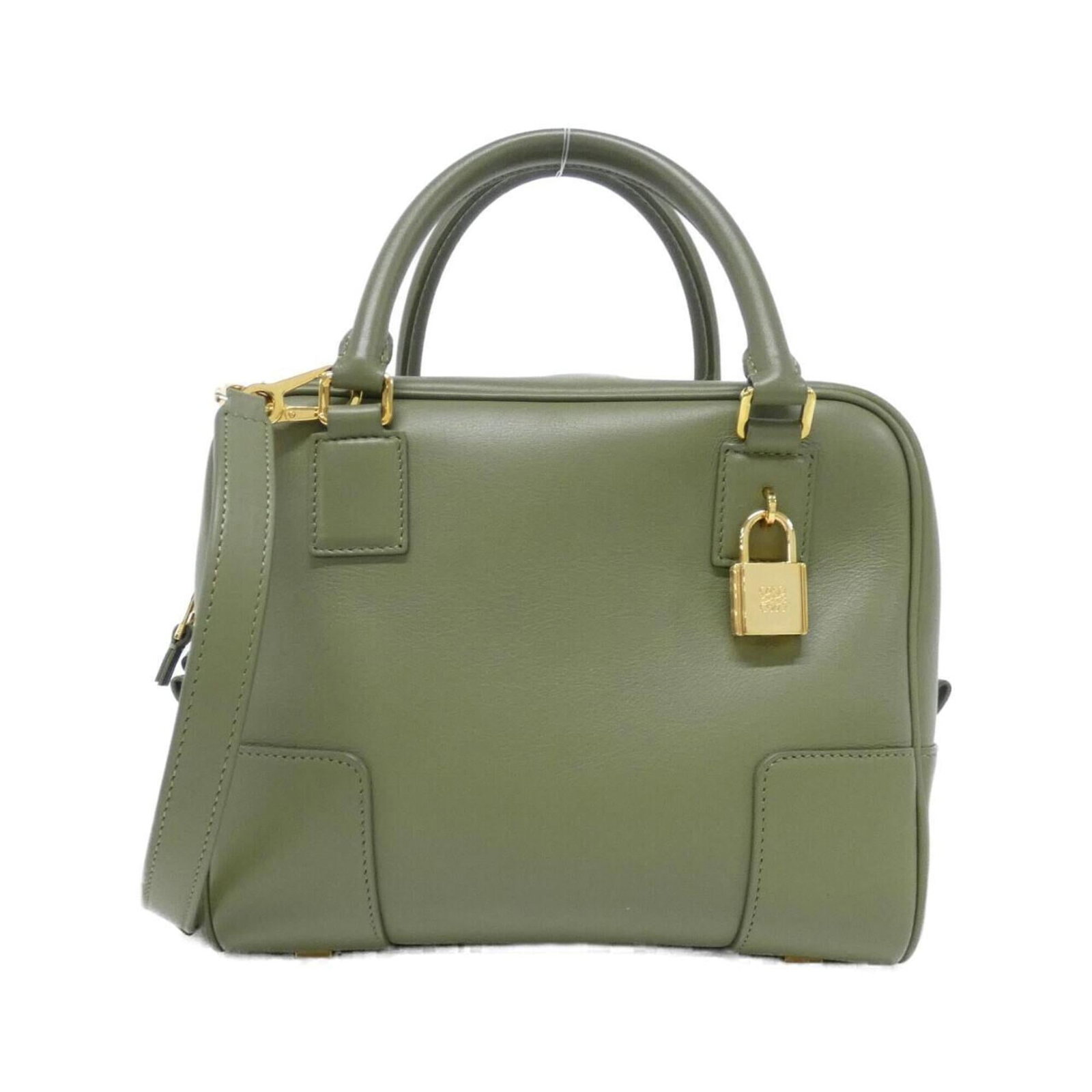 Handbag Leather by Loewe: Handbag Leather by Loewe The Loewe handbag boasts elegant green calfskin leather, adorned with gold hardware. Measuring 17cm x 20cm x 11cm, it offers a refined size that fits perfectly in the hand.