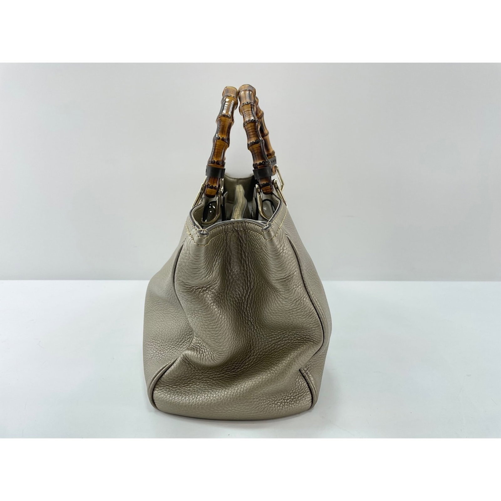 Handbag by Gucci - 5