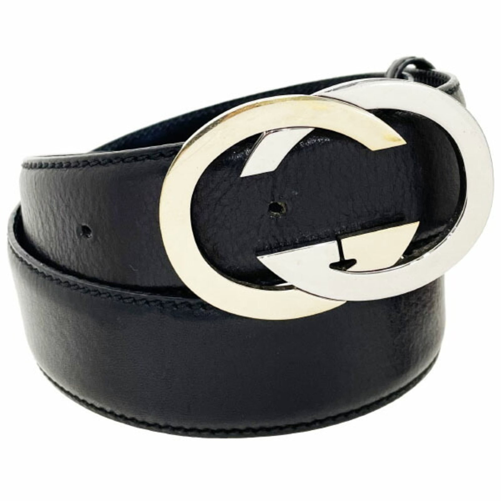 Standard Belt Gucci: Standard Belt Gucci Standard Belt Gucci features a sleek black leather strap with gold and silver accents, available in three sizes to fit your needs. This classic belt boasts a sturdy buckle and adju