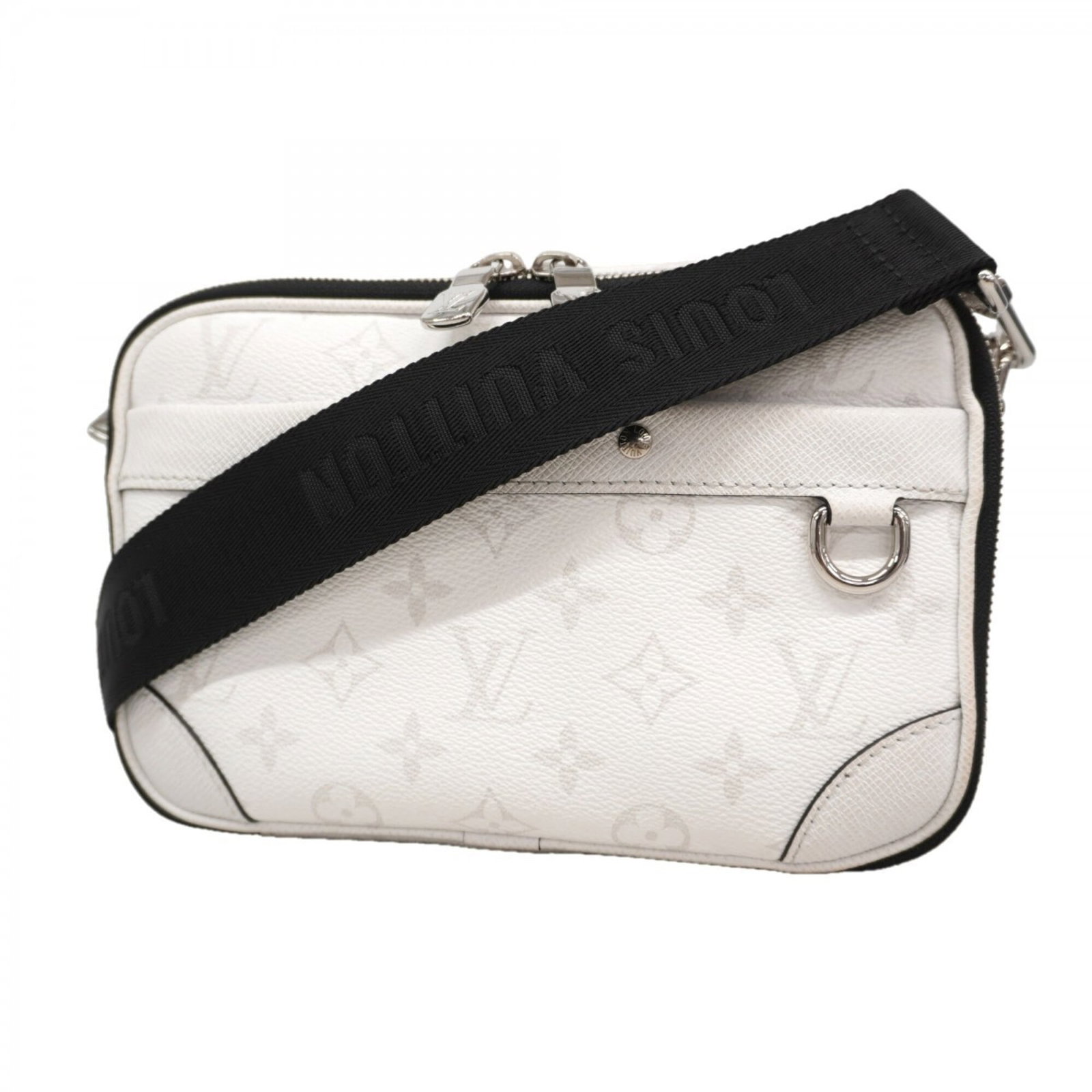 Louis Vuitton Shoulder Bag: Louis Vuitton Shoulder Bag Blanc Louis Vuitton shoulder bag with classic design and signature monogram pattern, measuring 15cm x 23cm x 7cm. This stylish accessory features a timeless silhouette and c