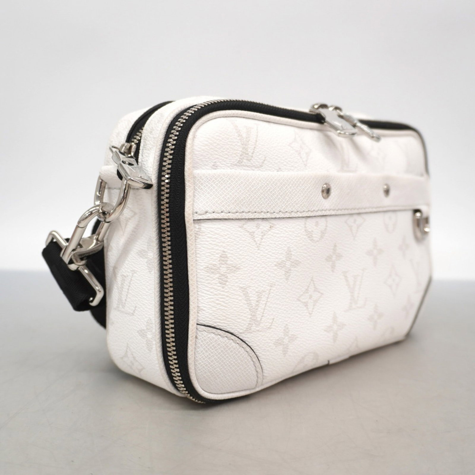 Louis Vuitton Shoulder Bag - 2