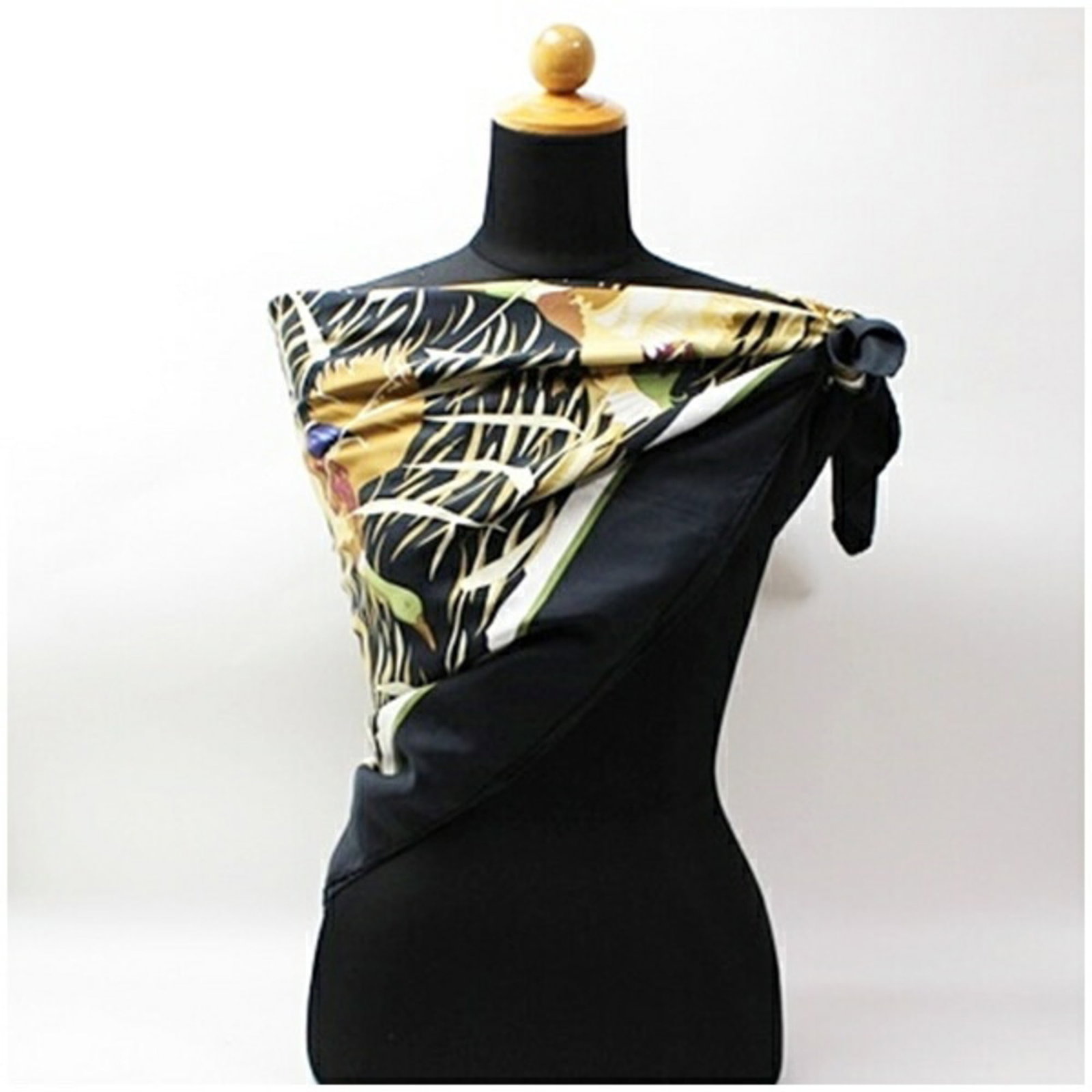 Silk by Hermes - 3