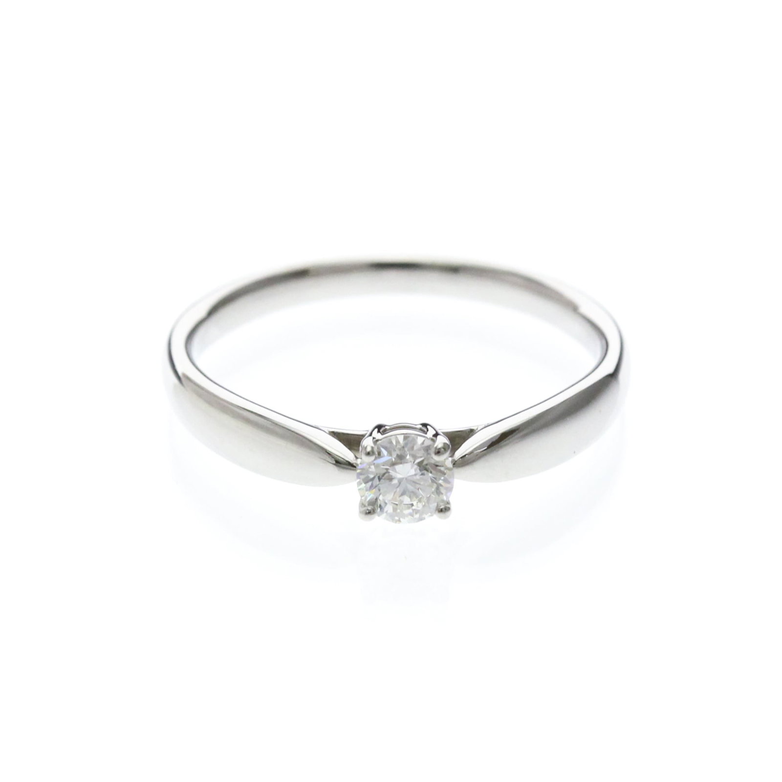 Ring of Tiffany Platinum: Ring of Tiffany Platinum The Ring of Tiffany Platinum boasts an impressive platinum metal purity of 950, ensuring exceptional durability and sophistication. Set with a stunning 0.23 carat I color diam